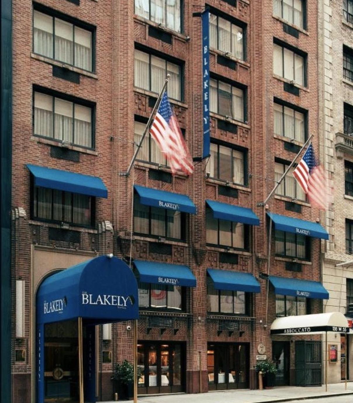 The Blakely by LuxUrban photo 1