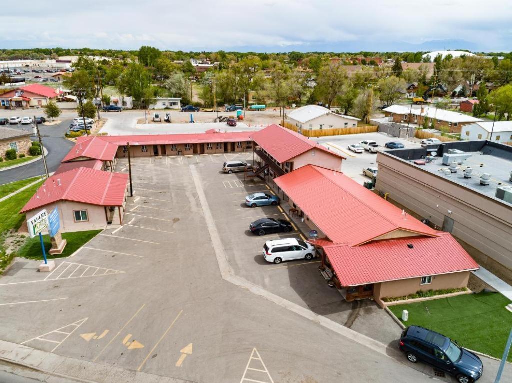Valley Motel photo 3
