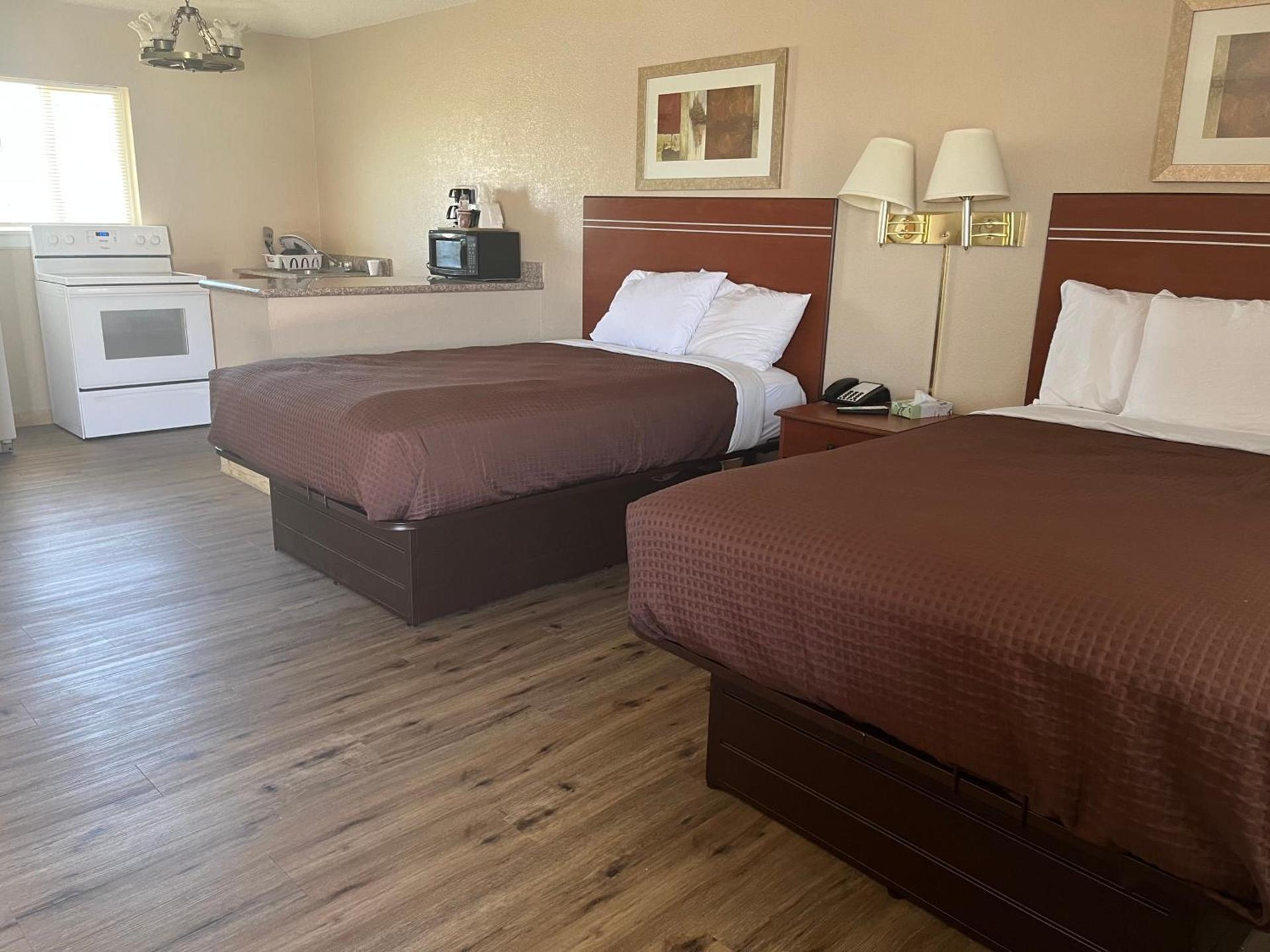 Valley Motel photo 12