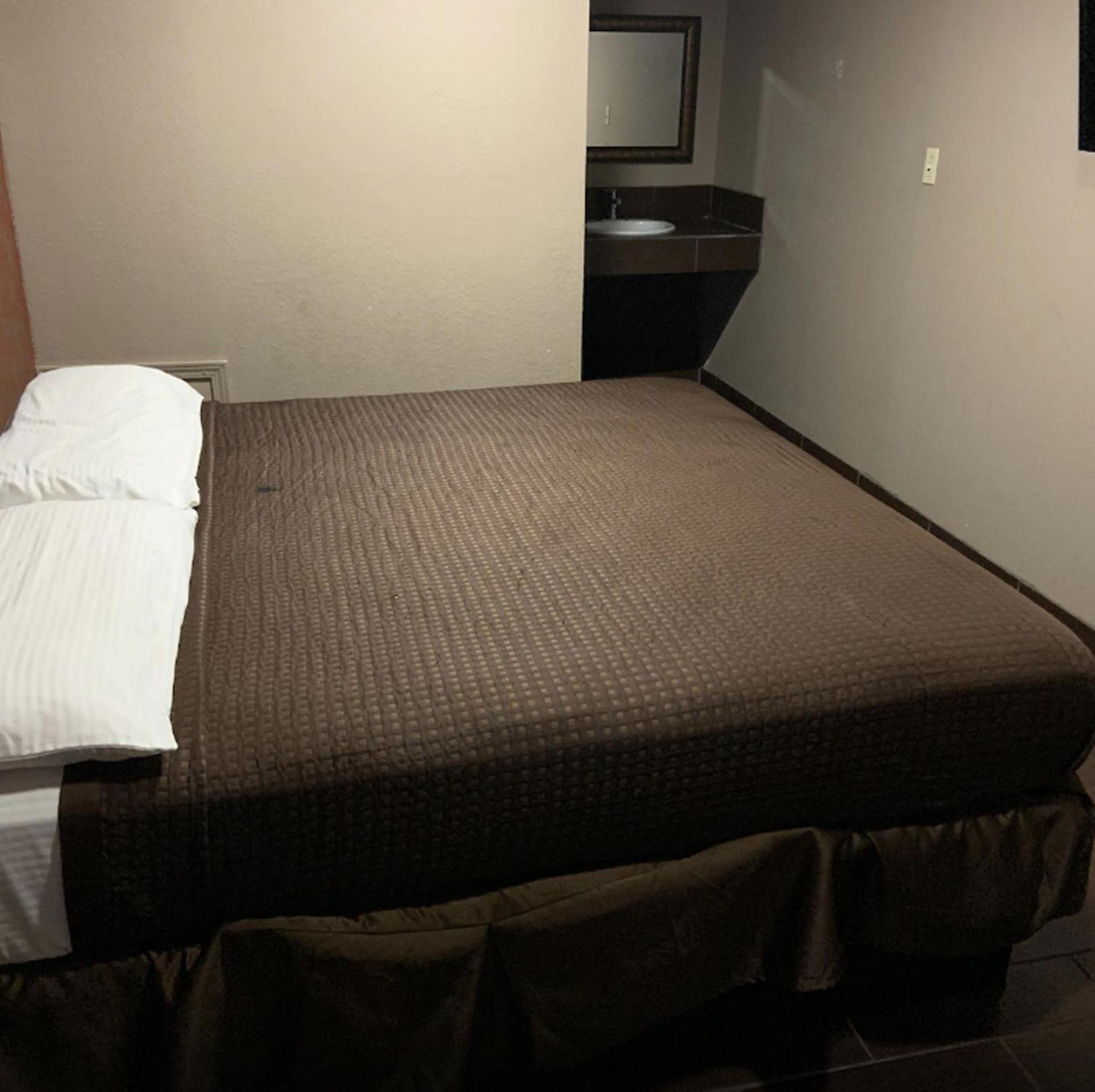 Royal Relax Inn photo 24