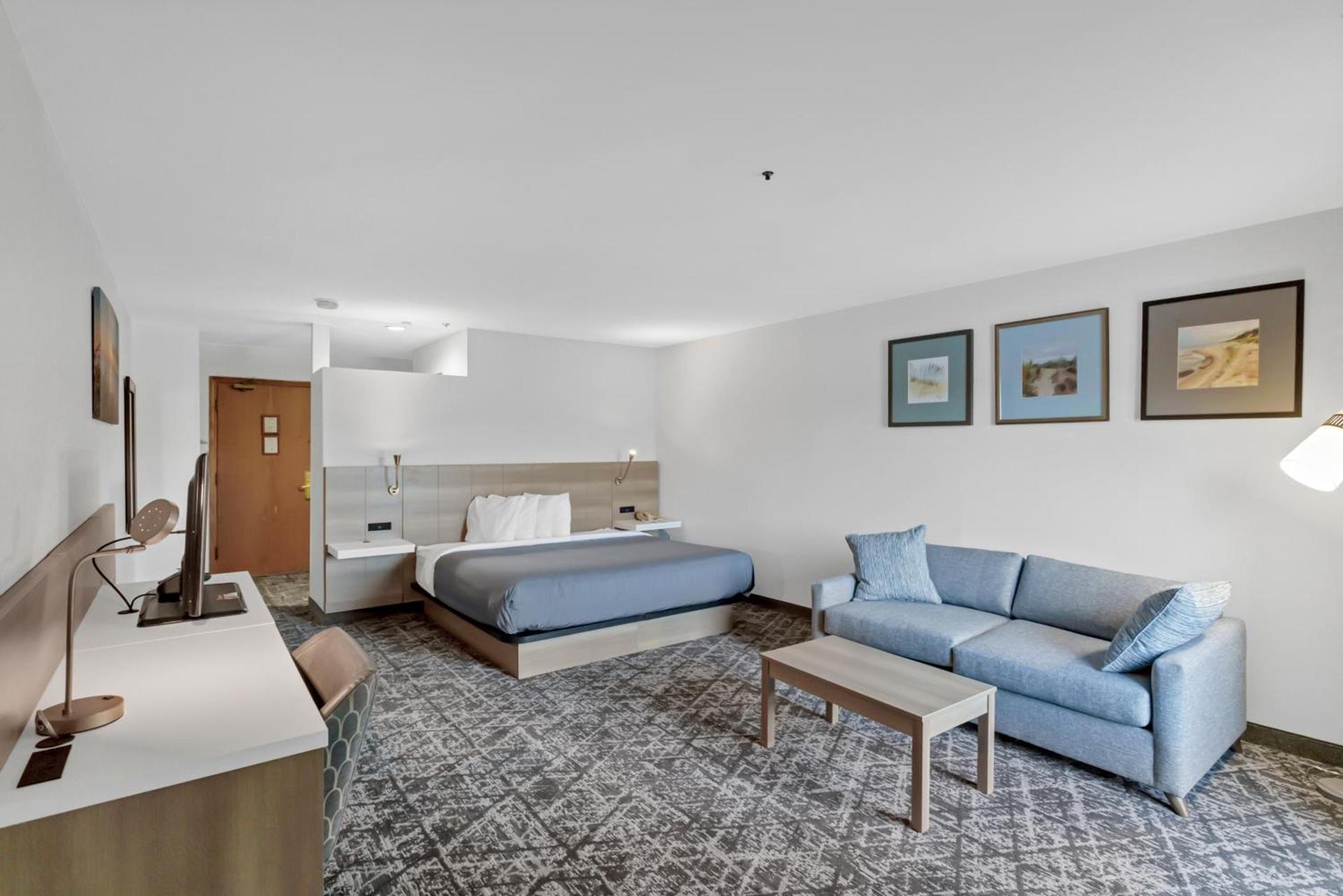 Waterbird Lakeside Inn photo 13