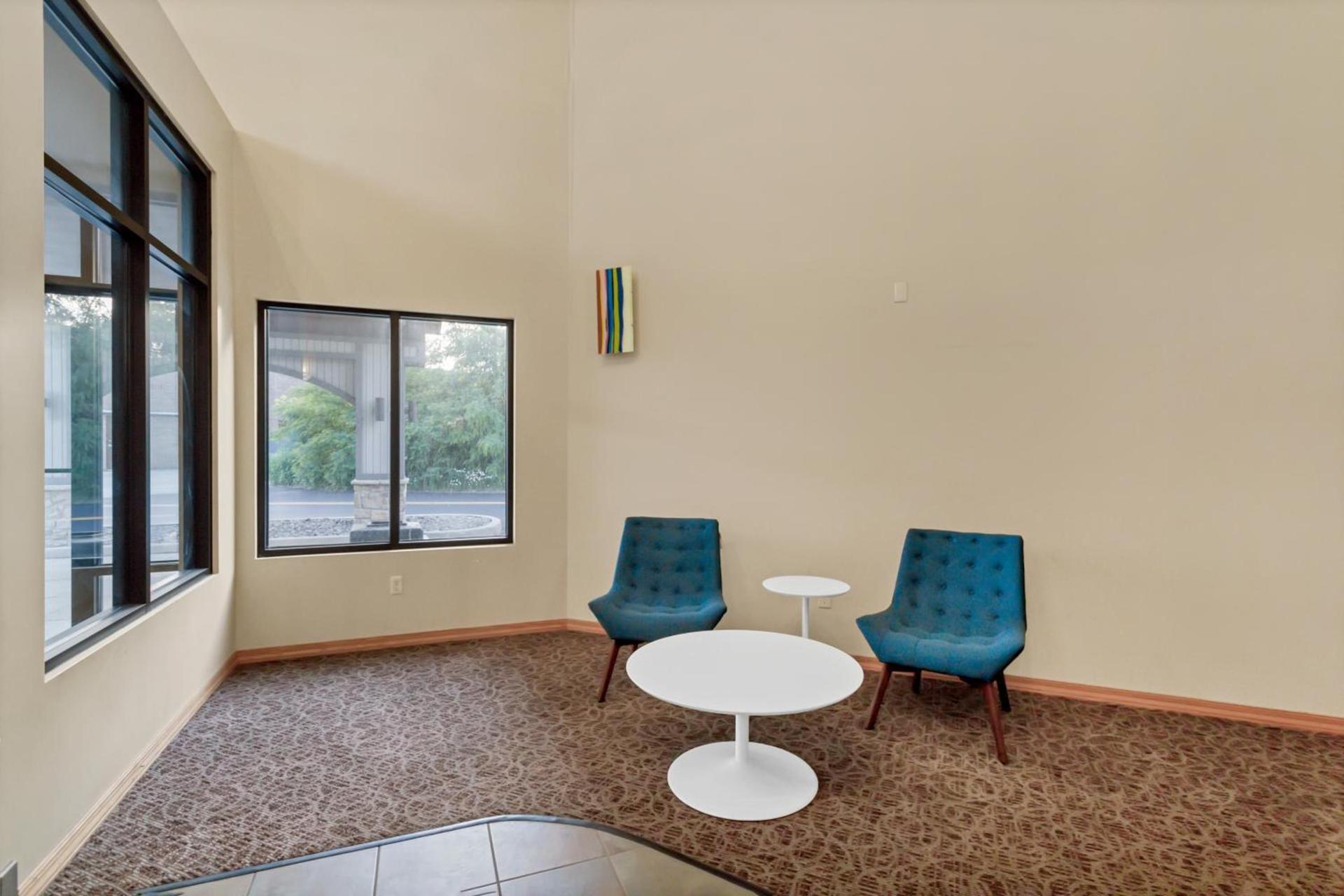 Waterbird Lakeside Inn photo 21