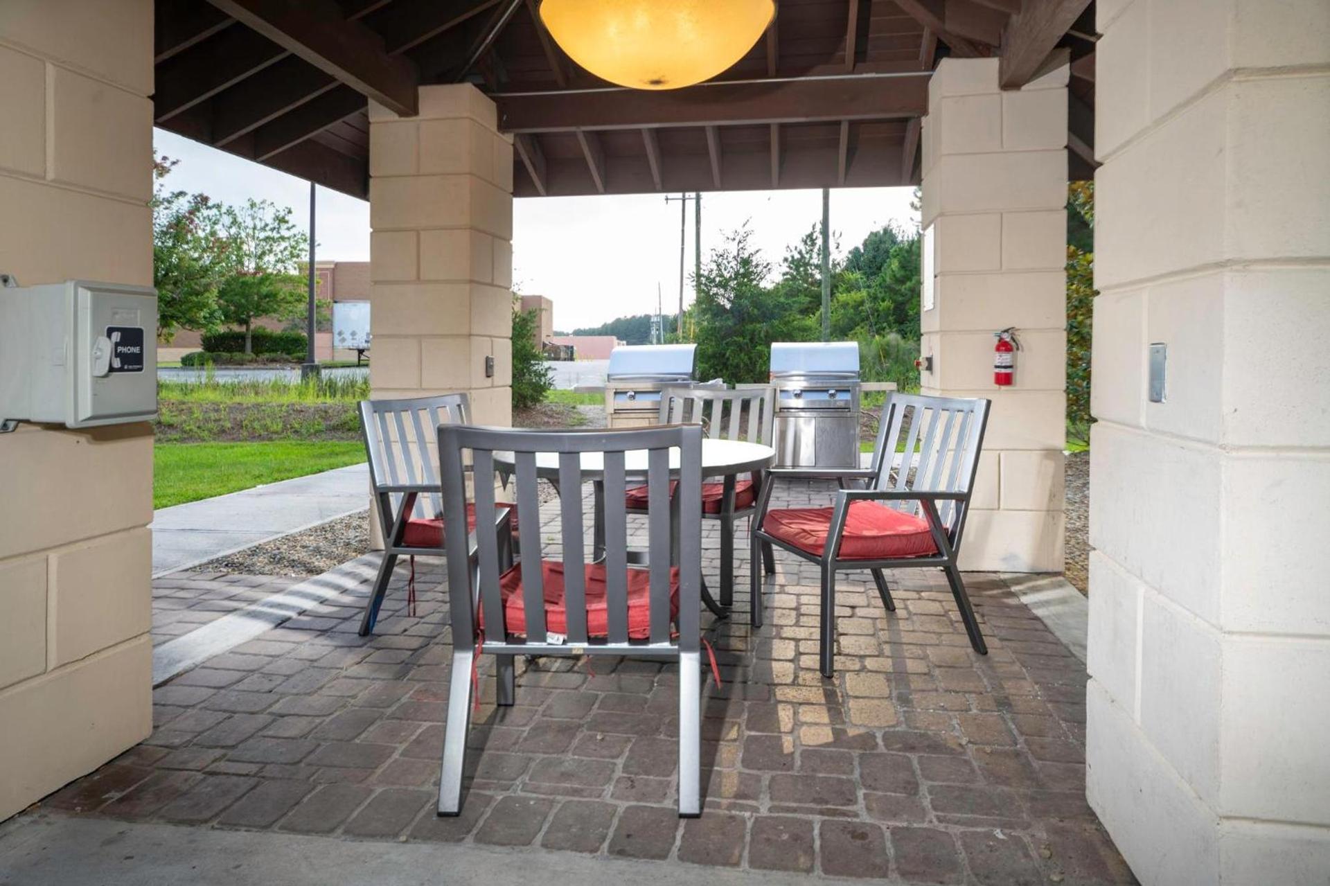 Staybridge Suites - Summerville by IHG photo 34