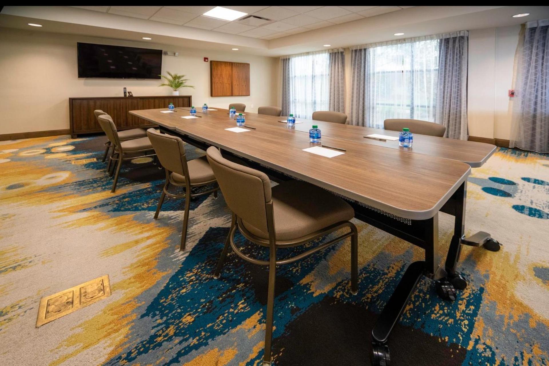 Staybridge Suites - Summerville by IHG photo 52