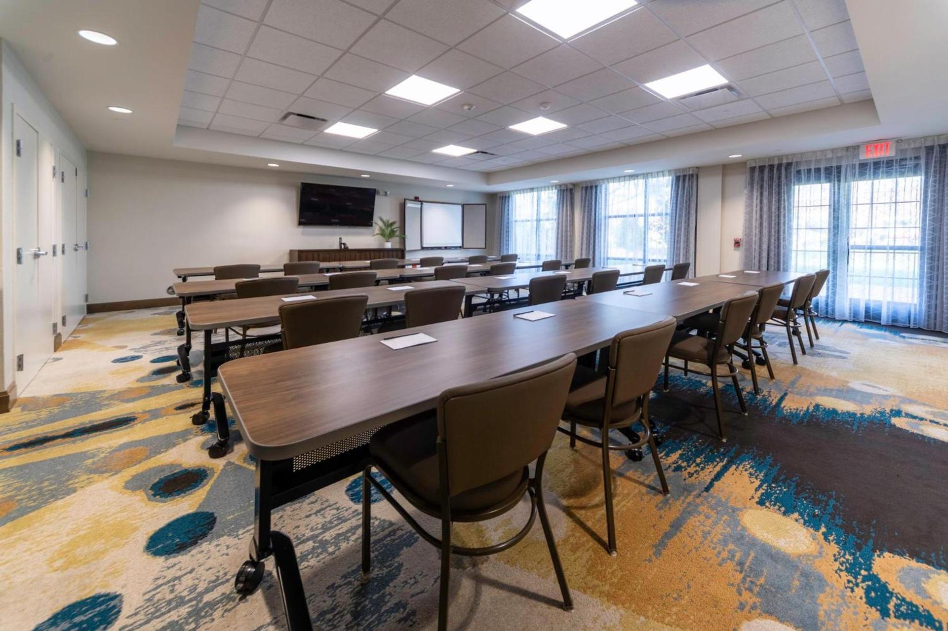 Staybridge Suites - Summerville by IHG photo 54