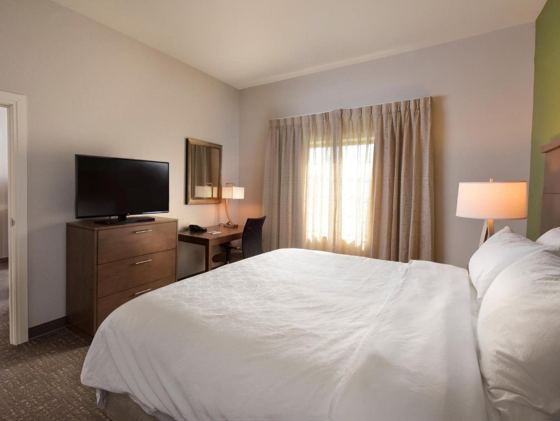 Staybridge Suites - Wisconsin Dells - Lake Delton by IHG photo 40