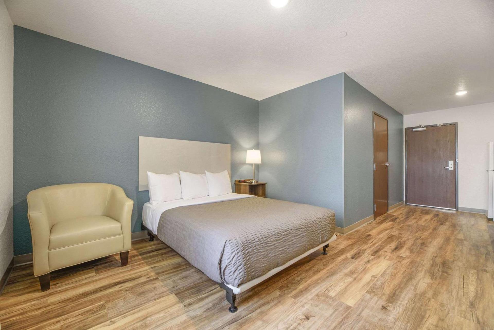 WoodSpring Suites Orlando I-4 & Convention Center photo 22