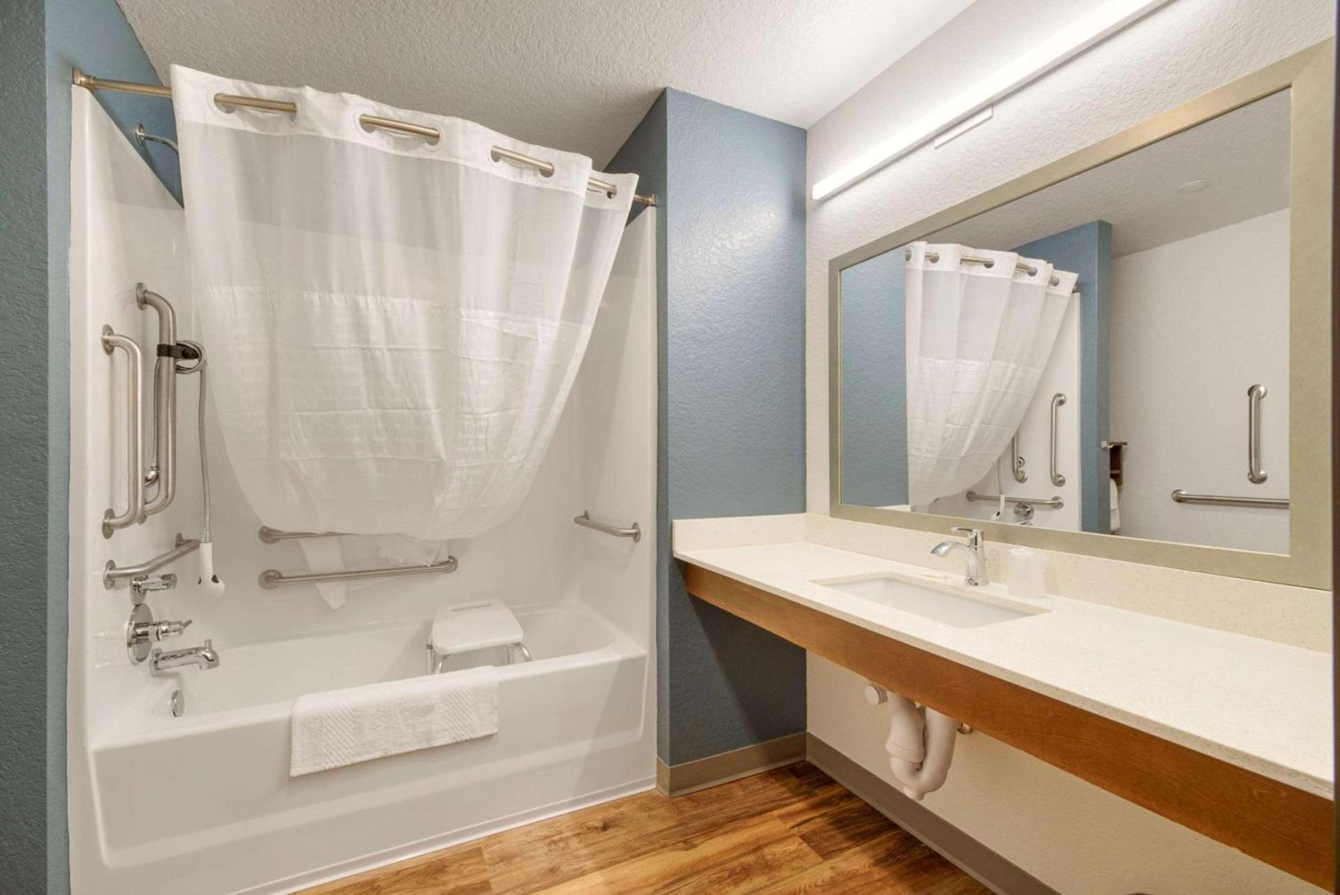 WoodSpring Suites Orlando I-4 & Convention Center photo 29
