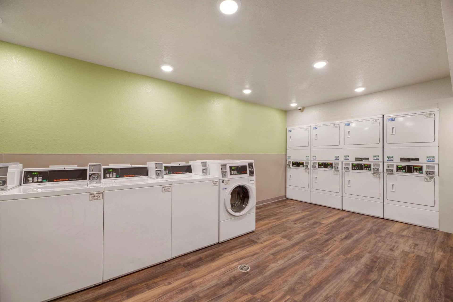 WoodSpring Suites Orlando I-4 & Convention Center photo 31