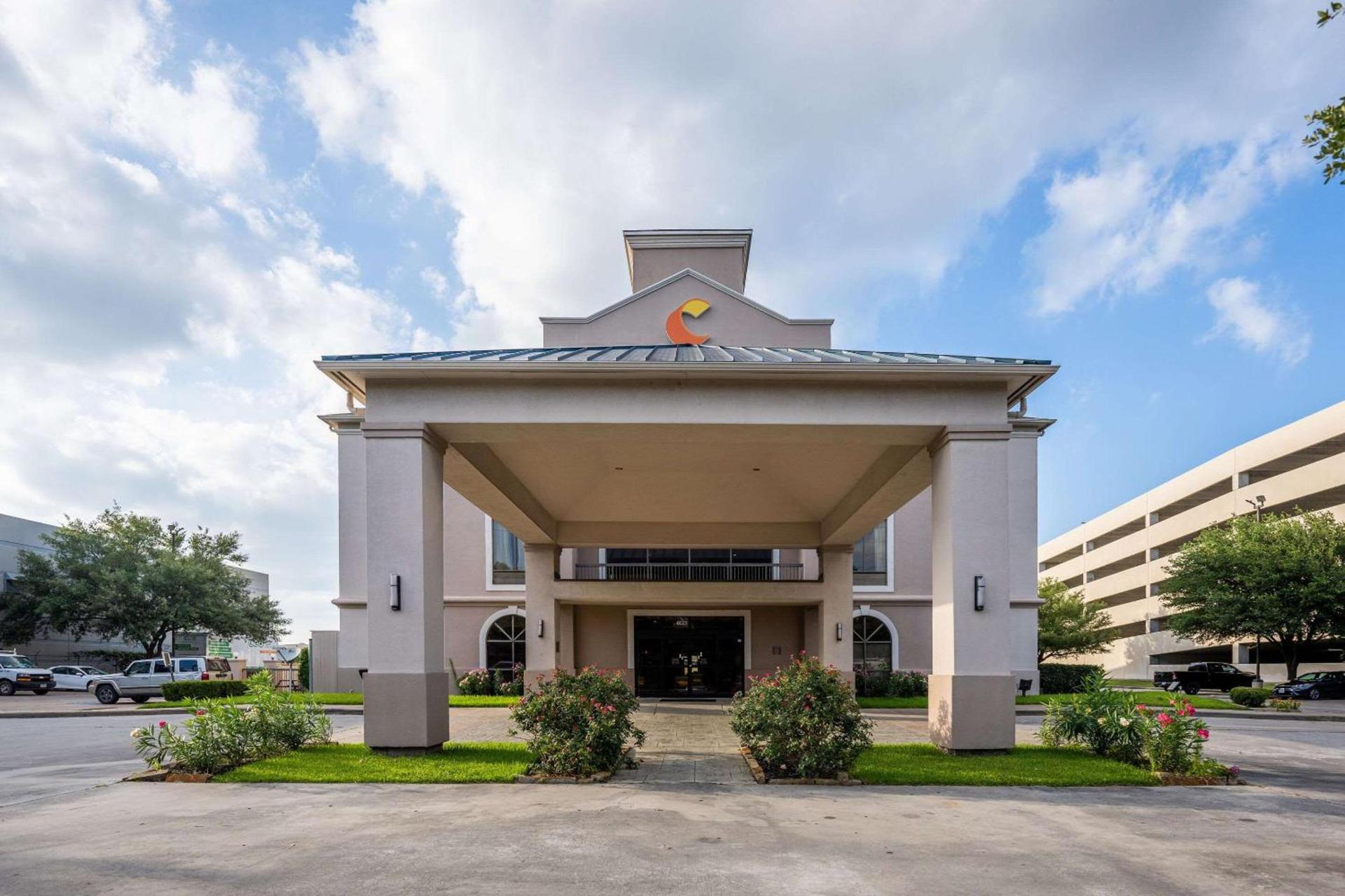 Comfort Suites Houston West at Clay Road photo 1