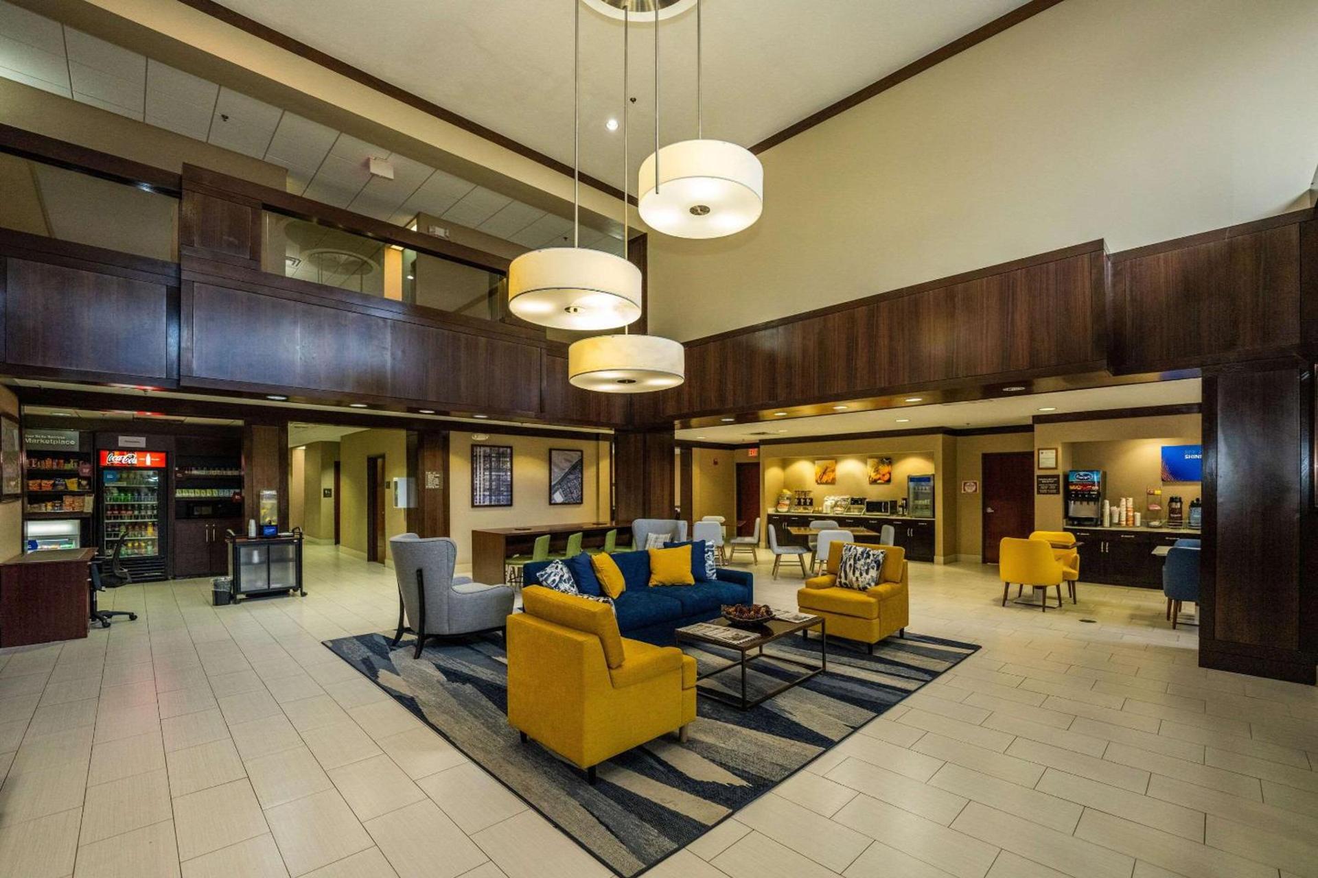 Comfort Suites Houston West at Clay Road photo 8