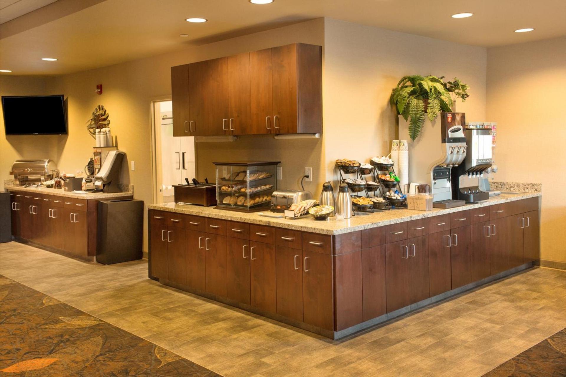 Little Missouri Inn & Suites Watford City photo 6