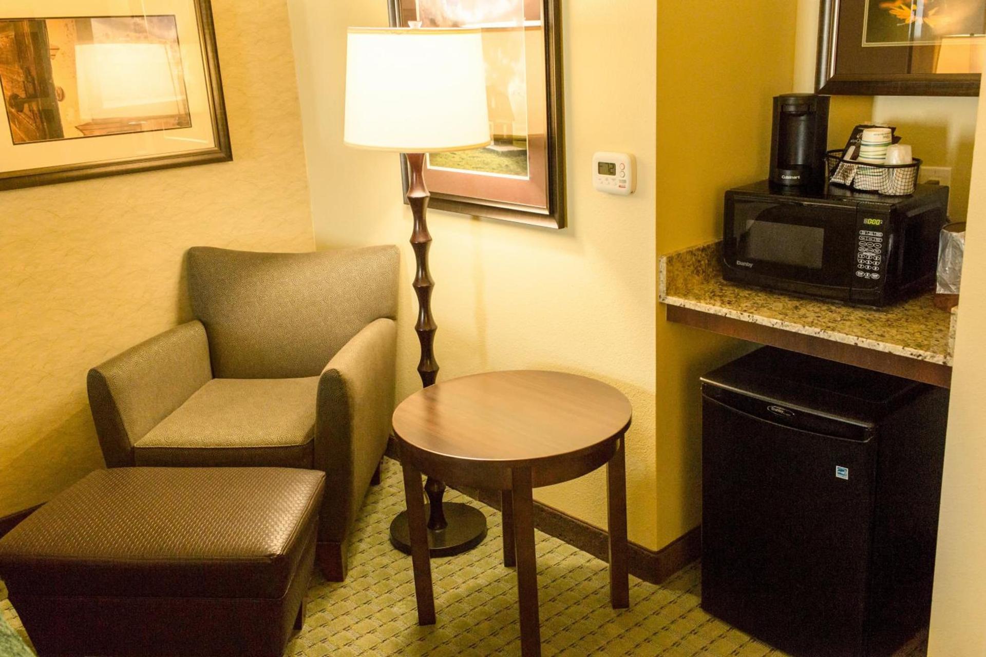 Little Missouri Inn & Suites New Town photo 23