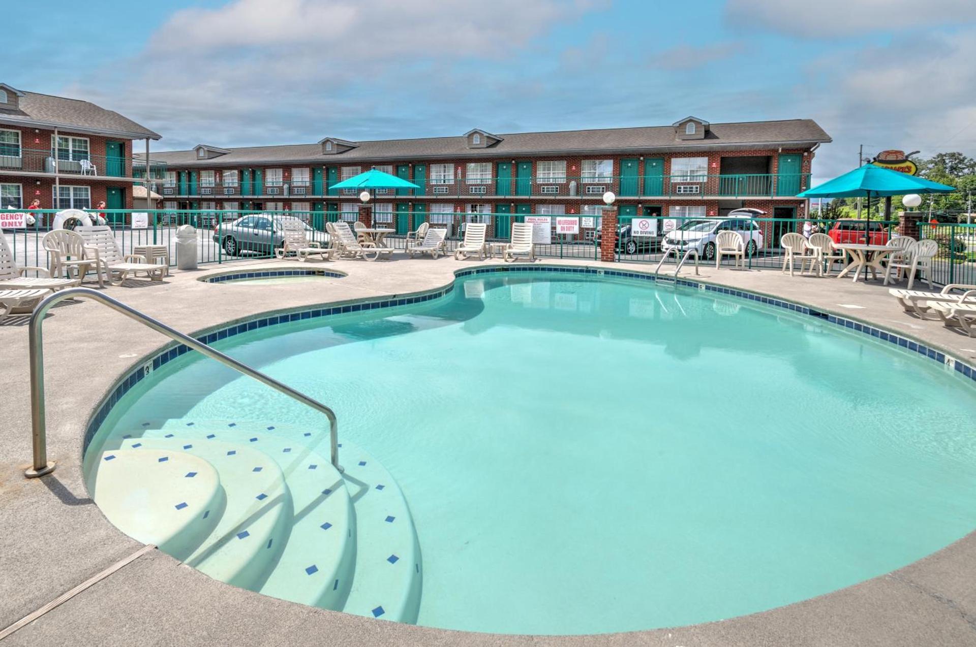 Mountain Aire Inn Sevierville - Pigeon Forge photo 2