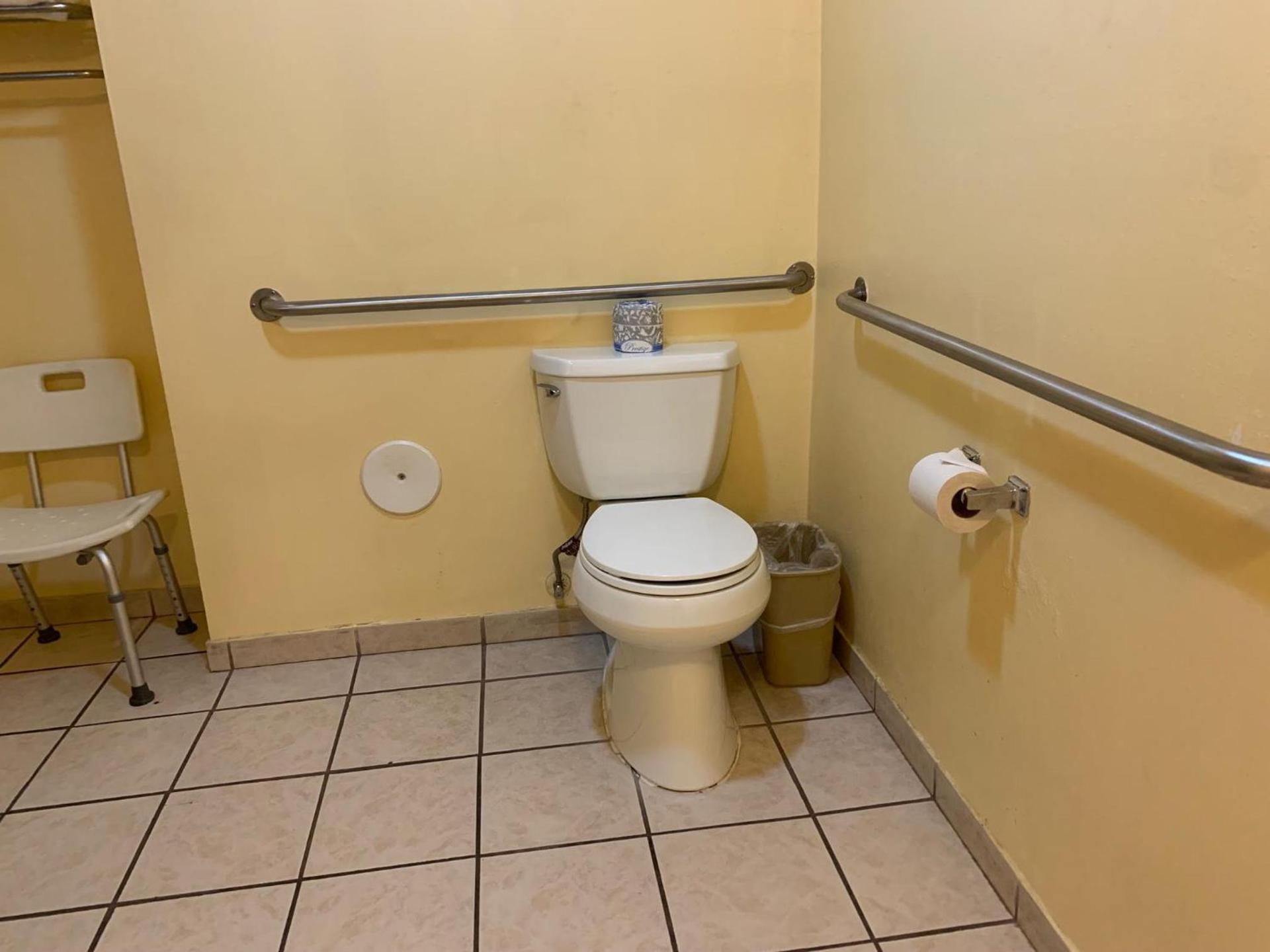 Oasis Inn and Suites photo 82