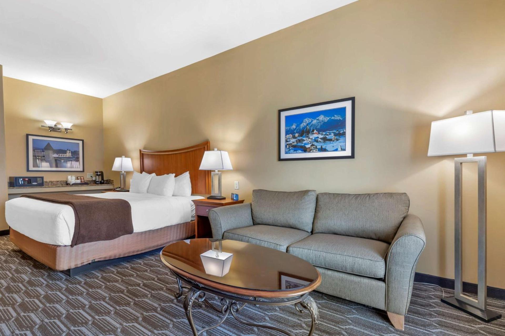 Best Western Plus Swiss Chalet Hotel & Suites photo 5