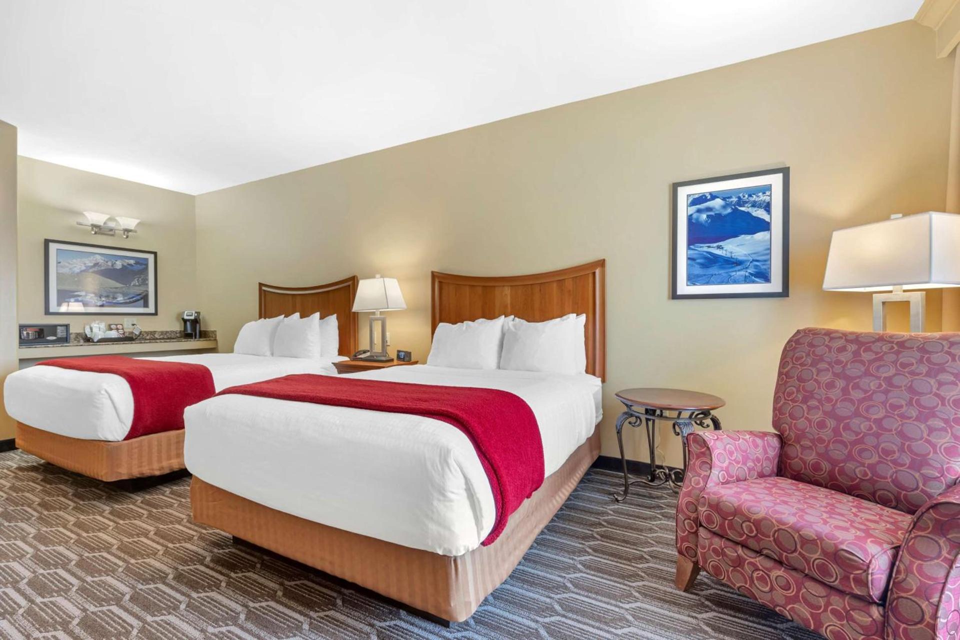 Best Western Plus Swiss Chalet Hotel & Suites photo 15