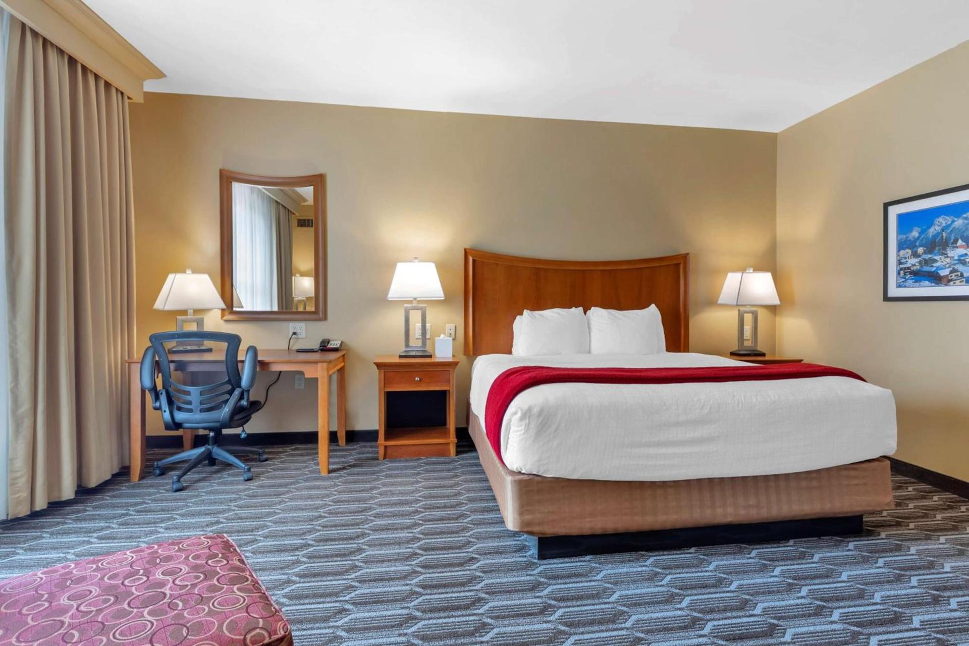 Best Western Plus Swiss Chalet Hotel & Suites photo 28