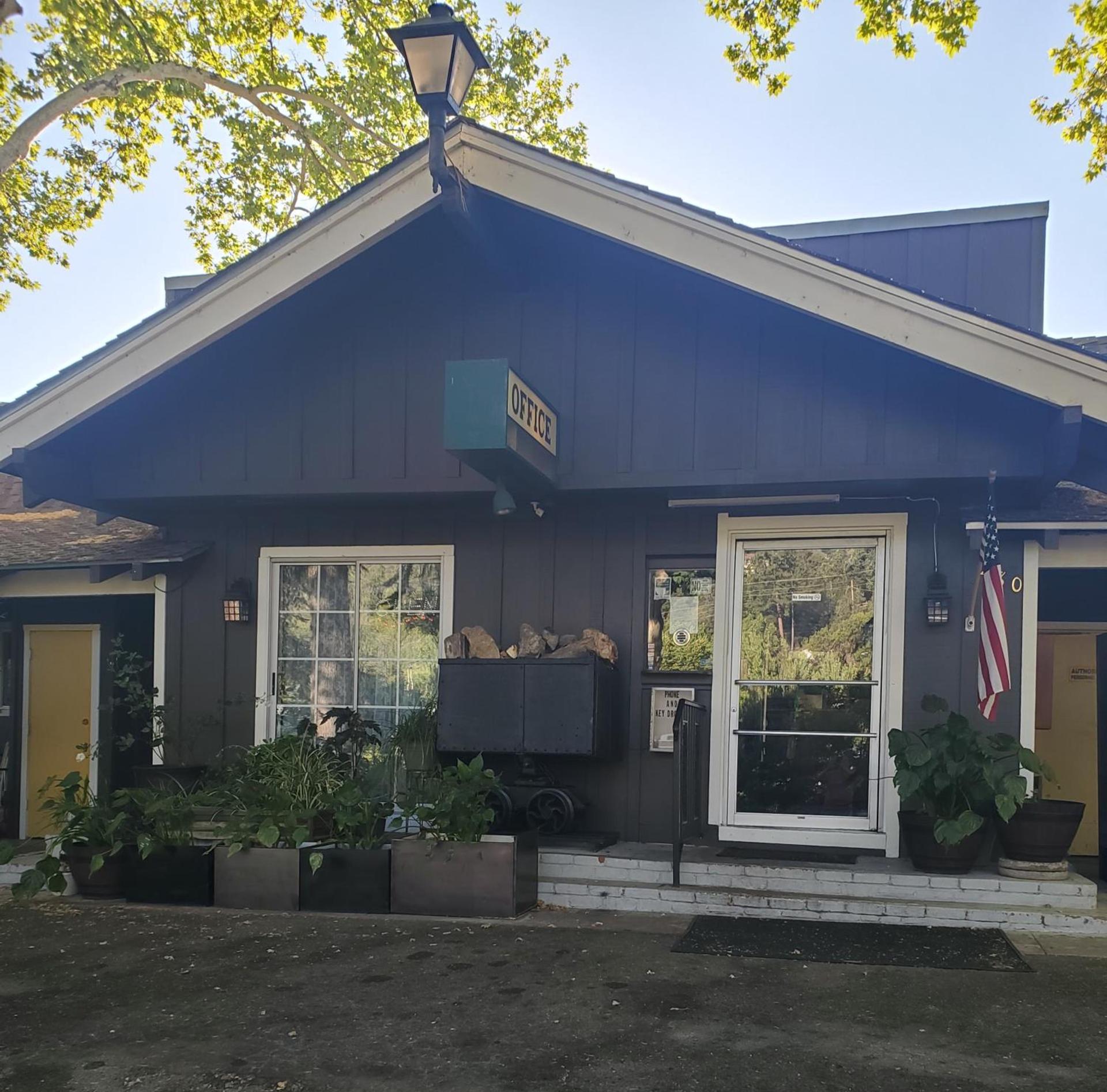 The Gold Lodge — hotel in Sonora