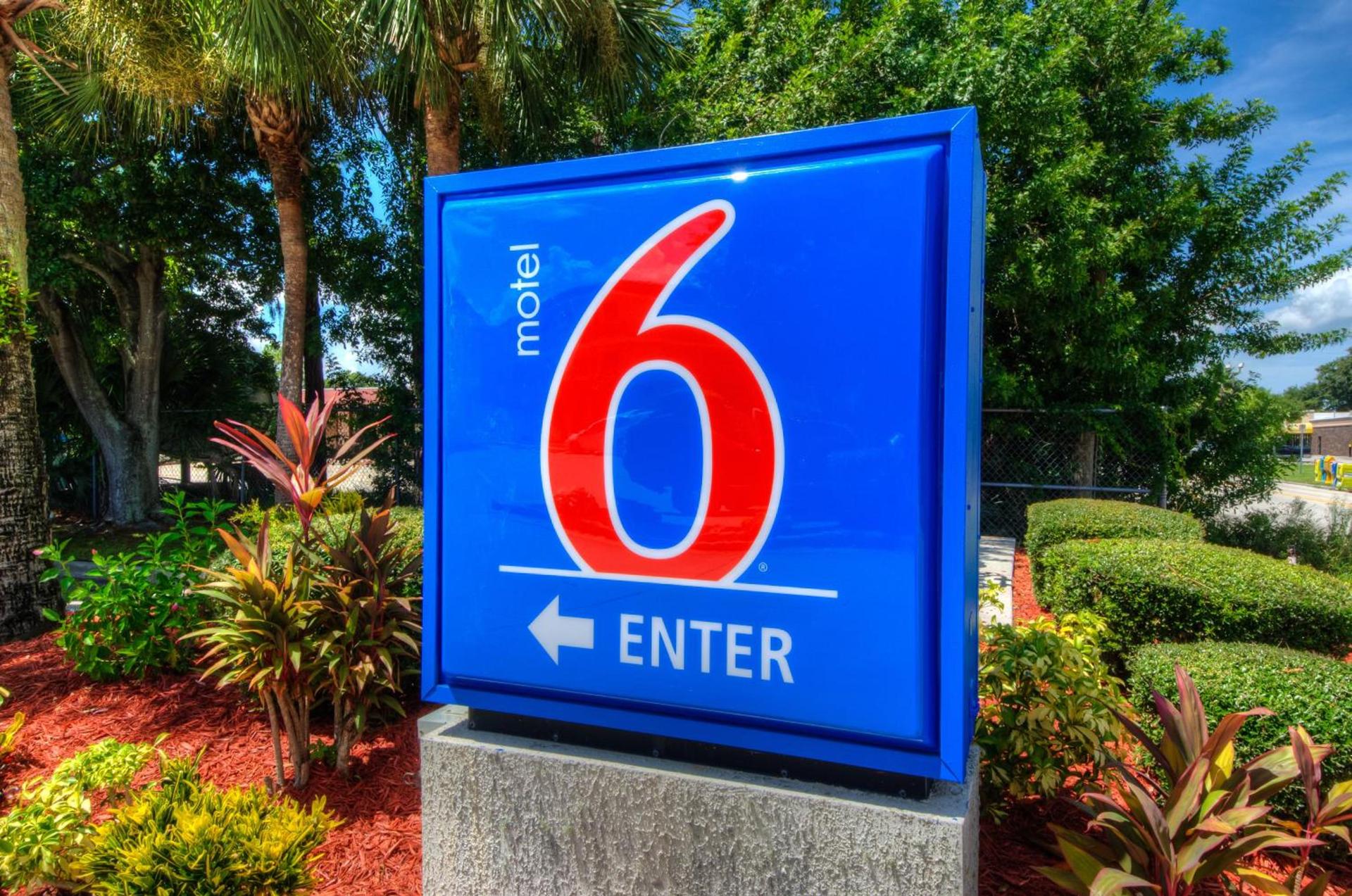 Motel 6-Bradenton, FL photo 23