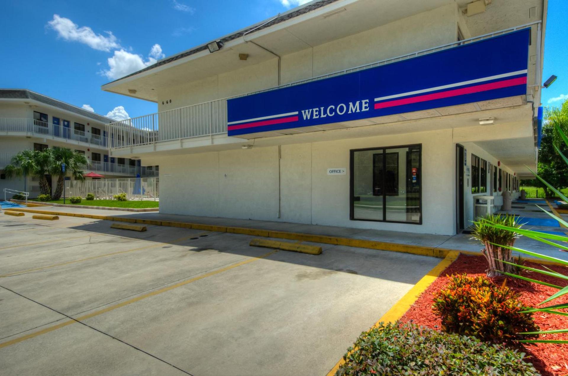 Motel 6-Bradenton, FL photo 27
