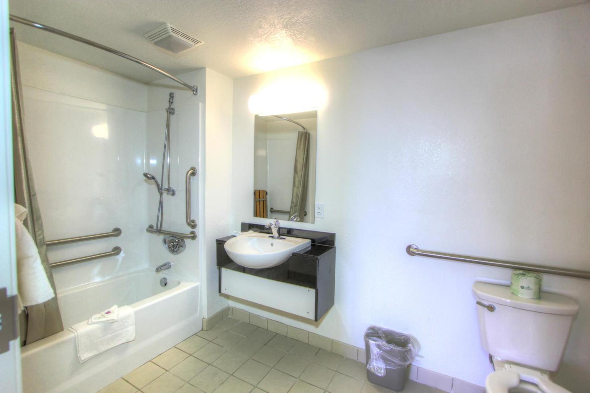 Howard Johnson by Wyndham Harrisonburg photo 29