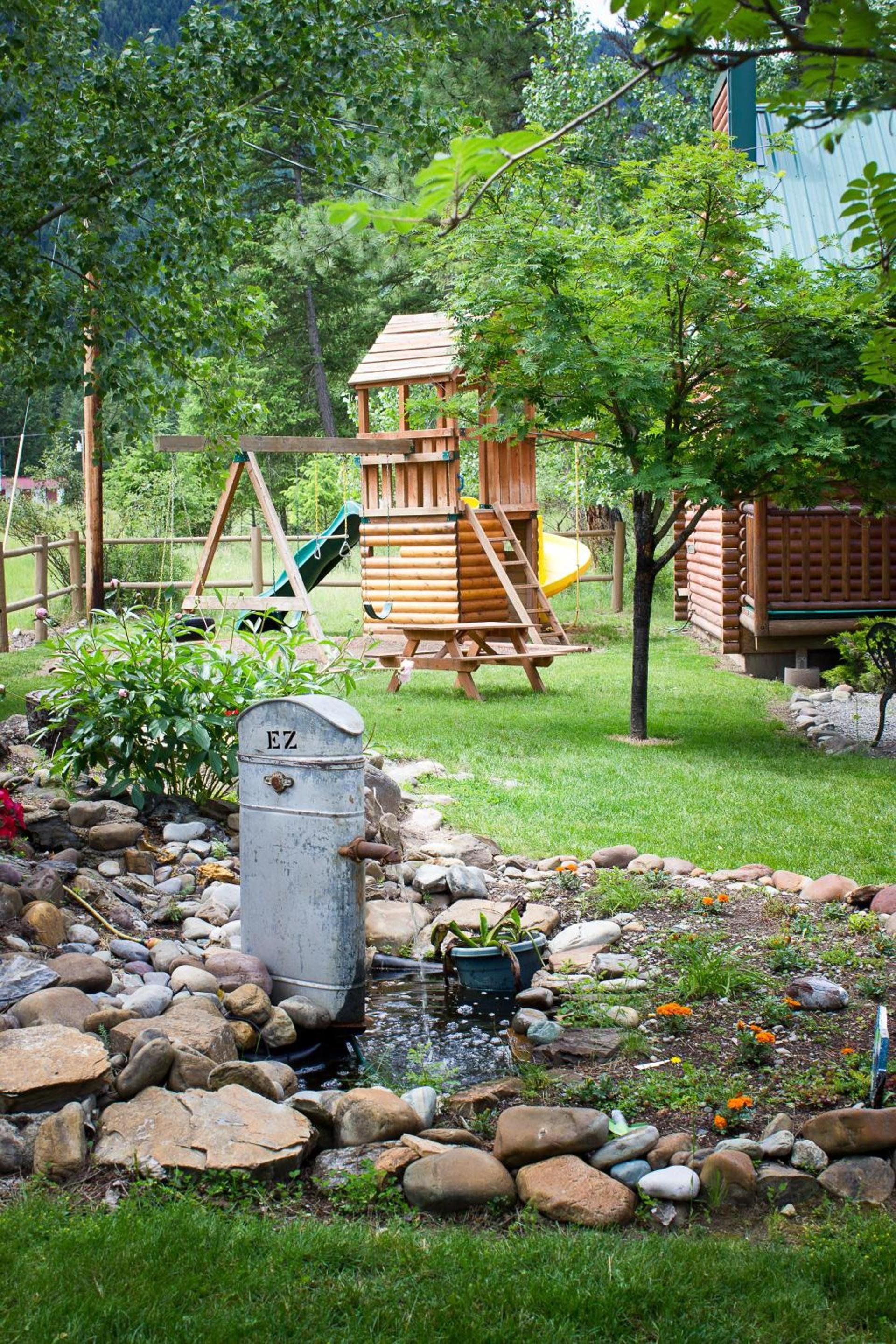 Riverfront Motel & Cabins photo 46