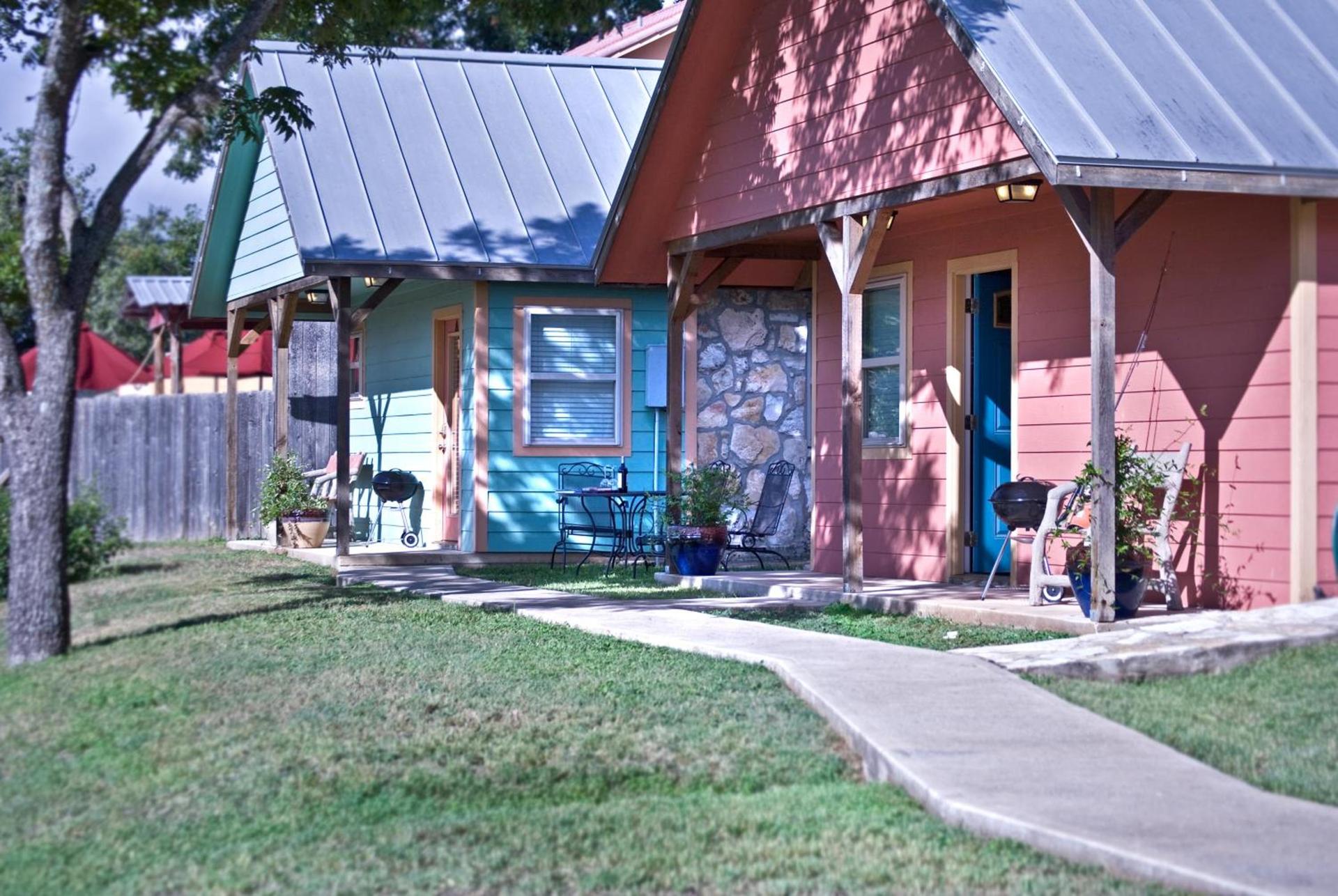Blanco Riverside Cottages photo 69