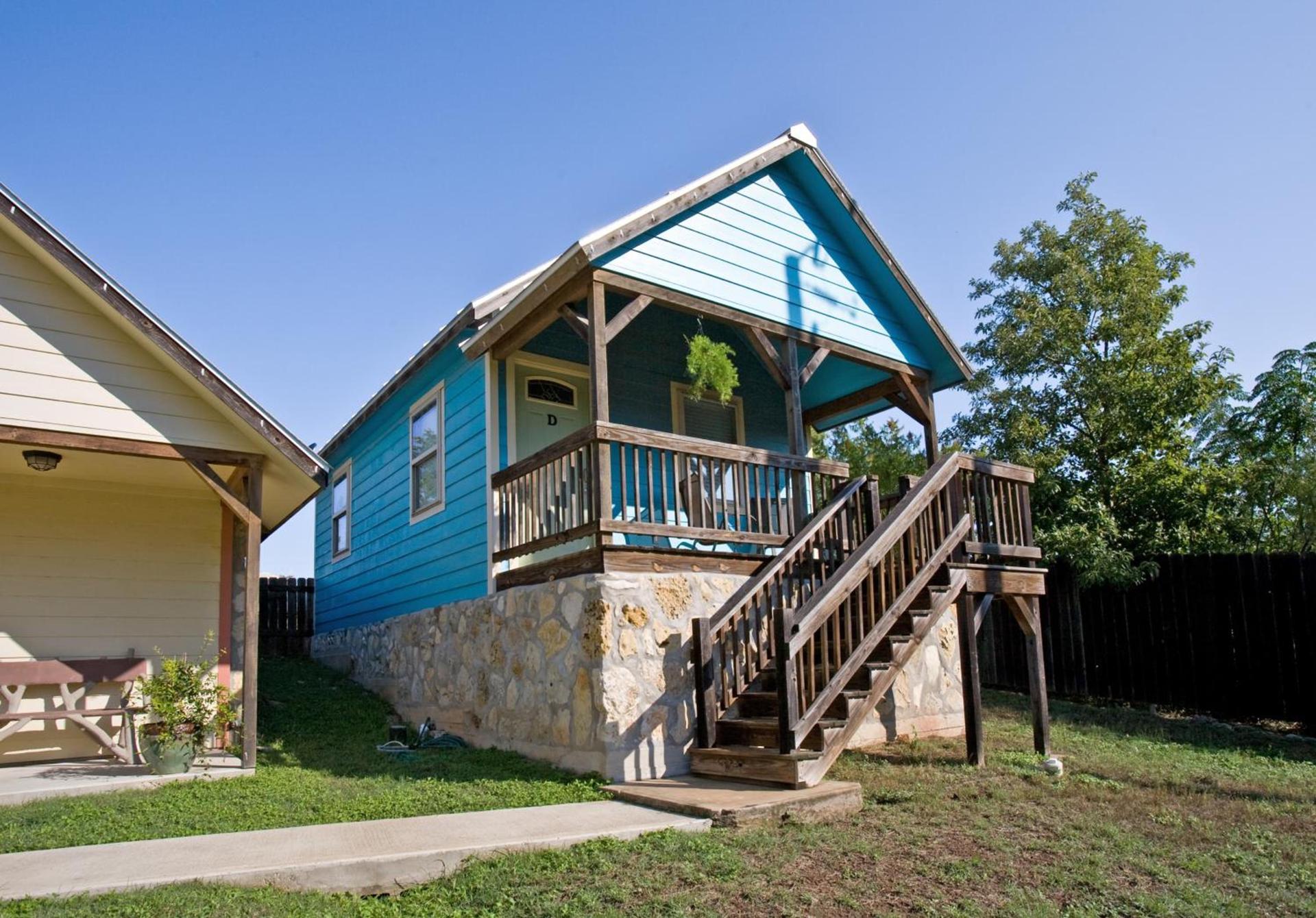 Blanco Riverside Cottages photo 54