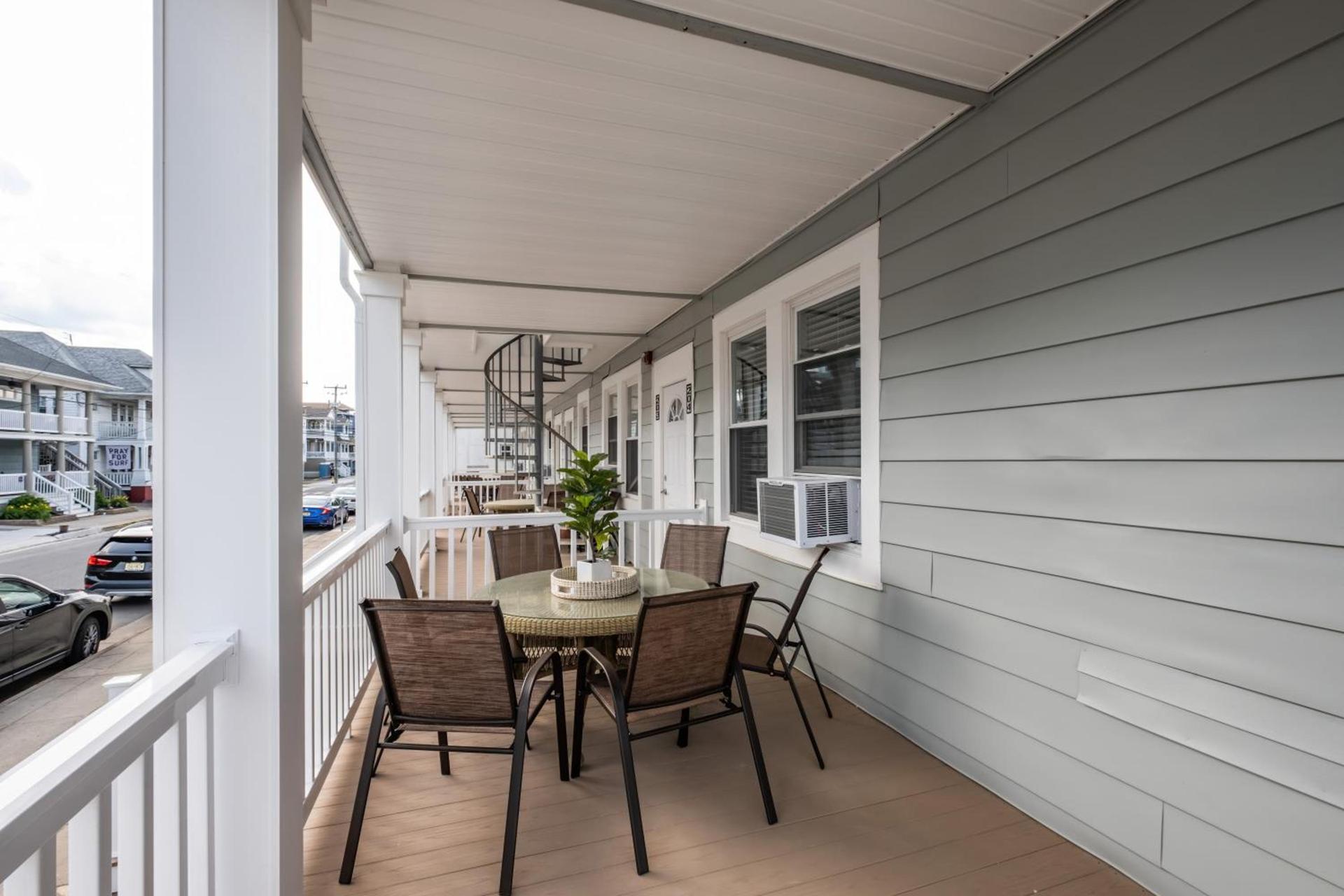 The Beach House photo 2