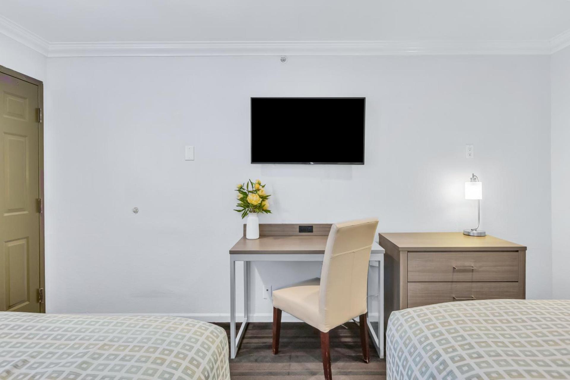 Napa Valley Hotel & Suites photo 26