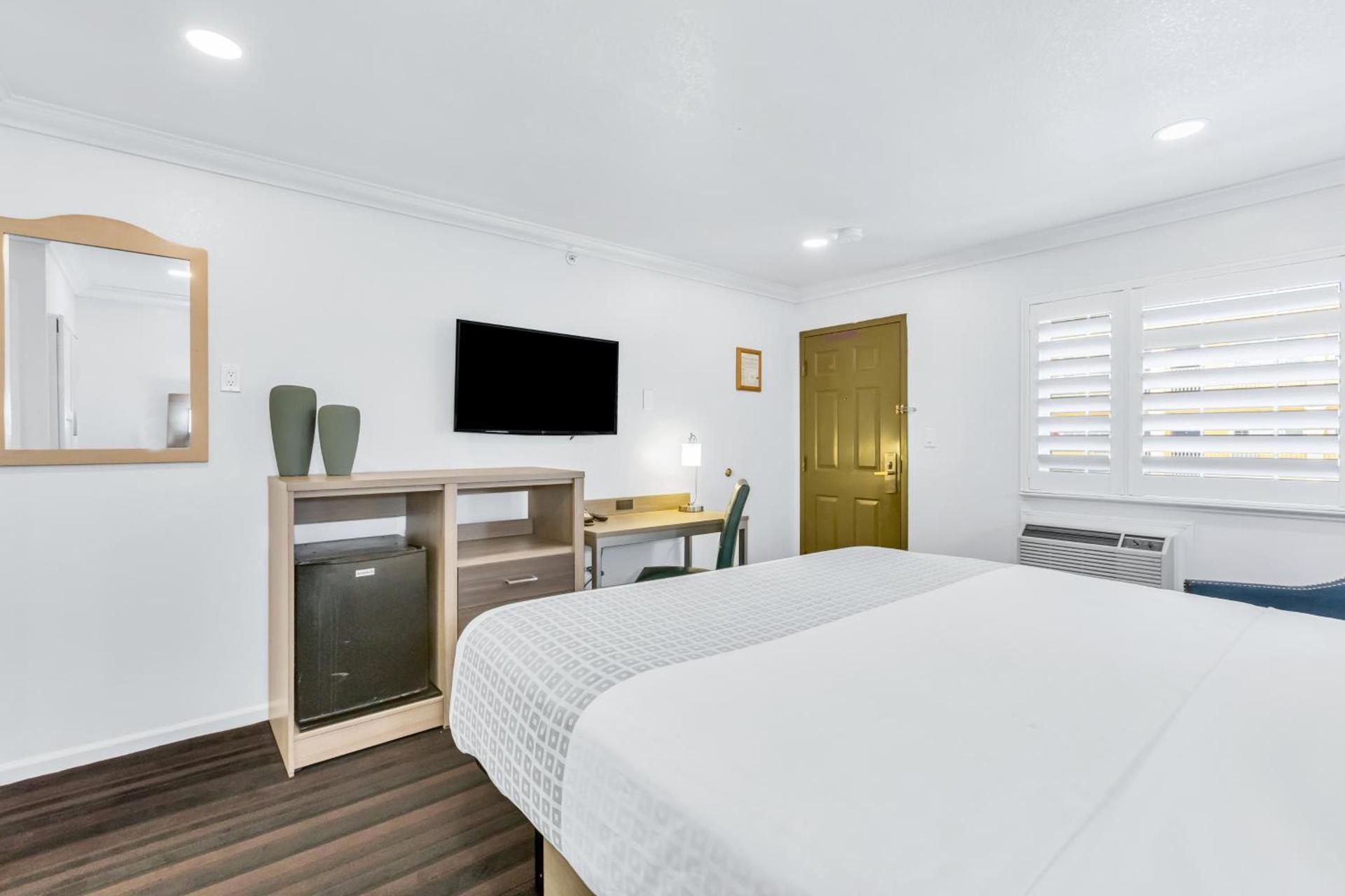 Napa Valley Hotel & Suites photo 34