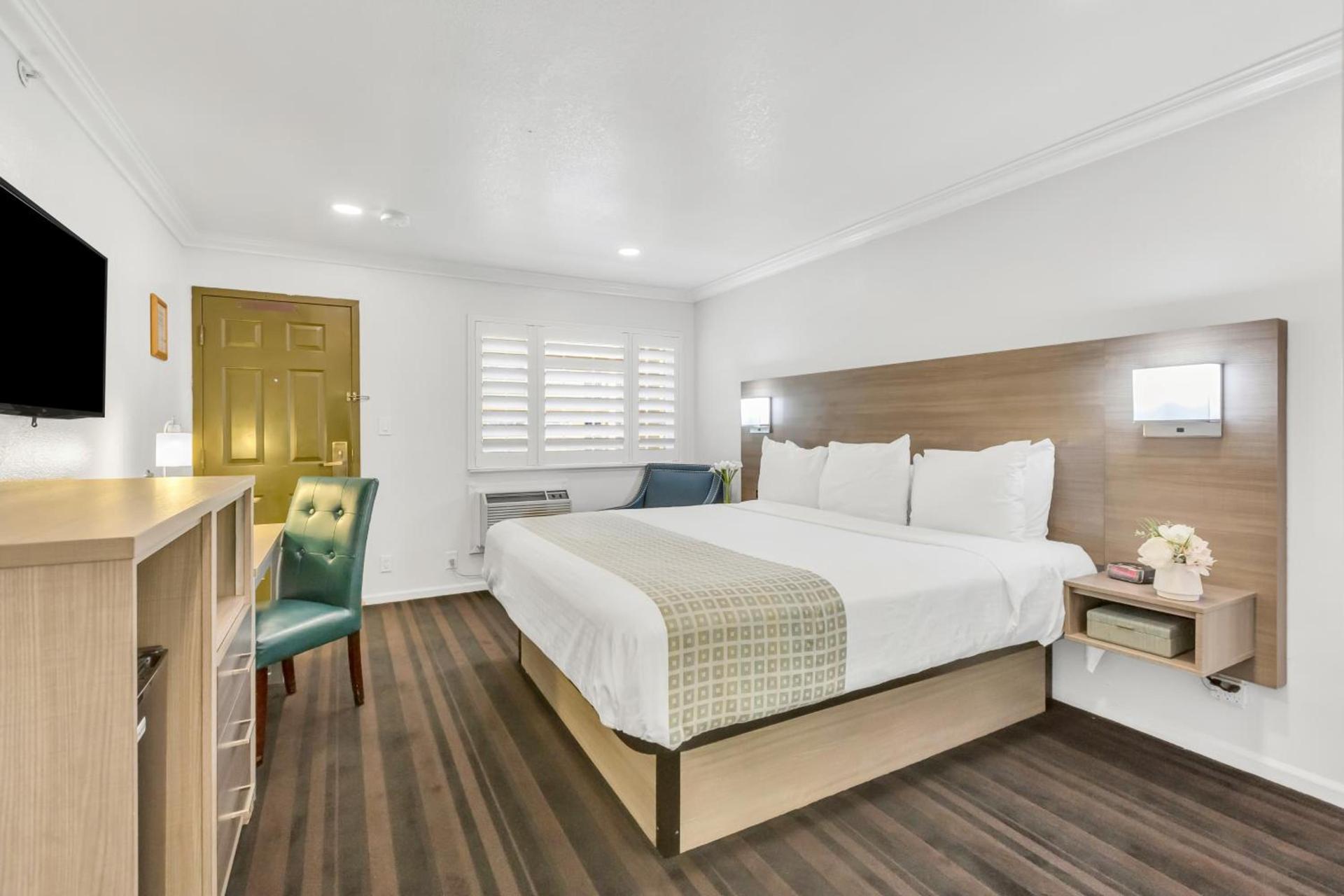 Napa Valley Hotel & Suites photo 29