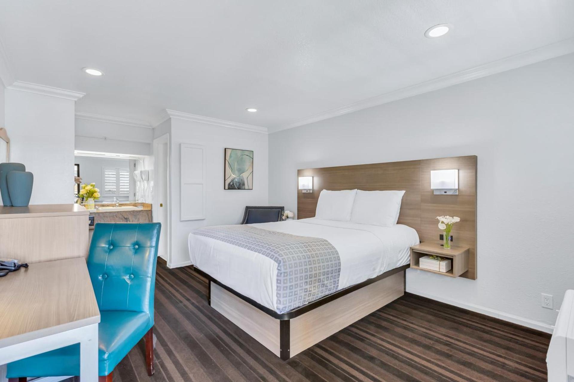 Napa Valley Hotel & Suites photo 56