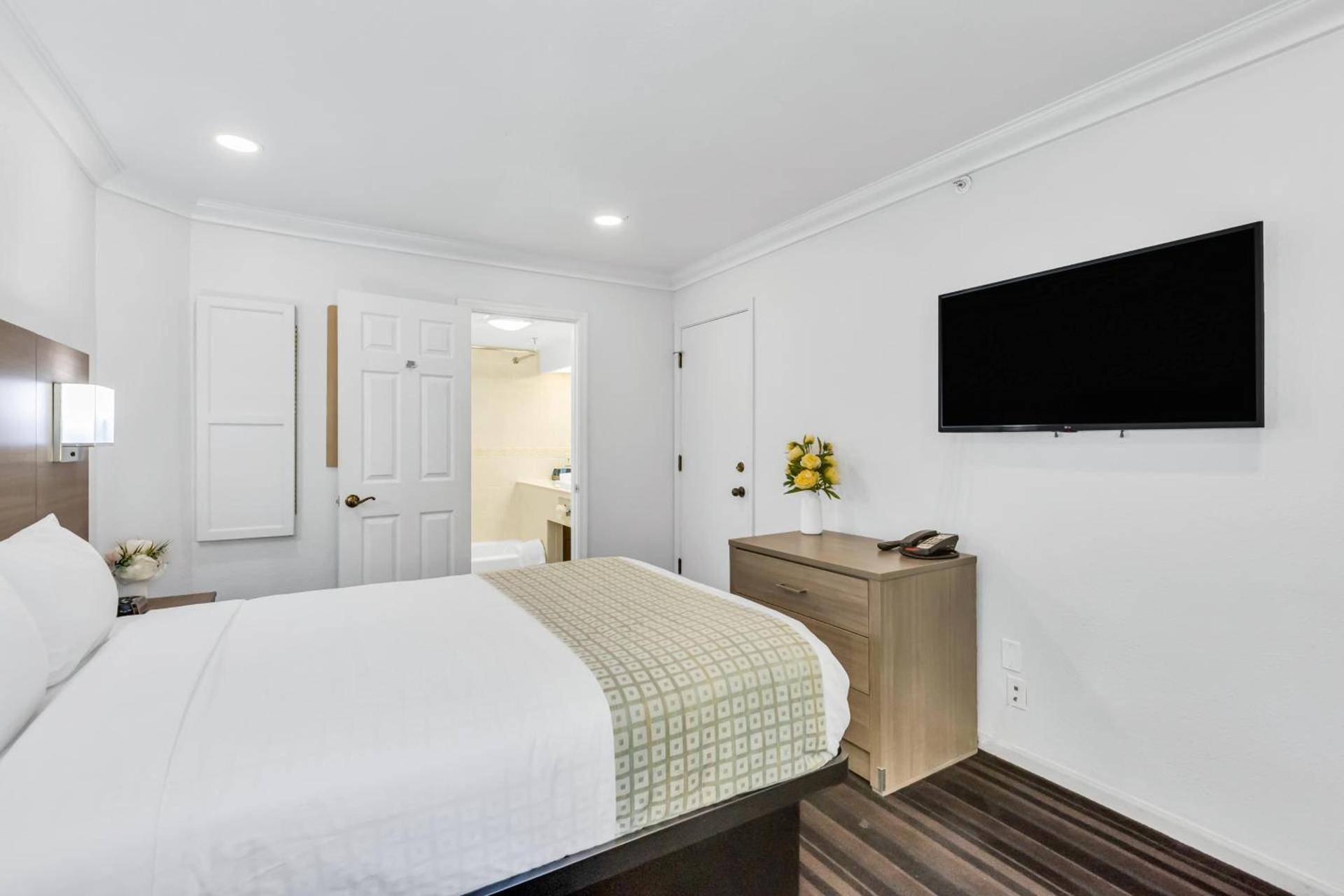 Napa Valley Hotel & Suites photo 47