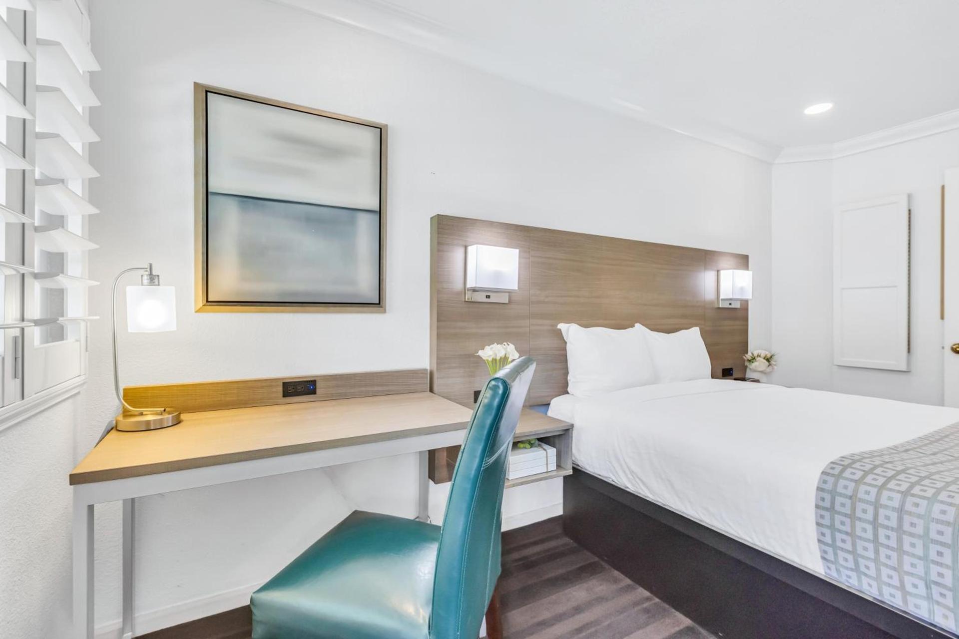 Napa Valley Hotel & Suites photo 44