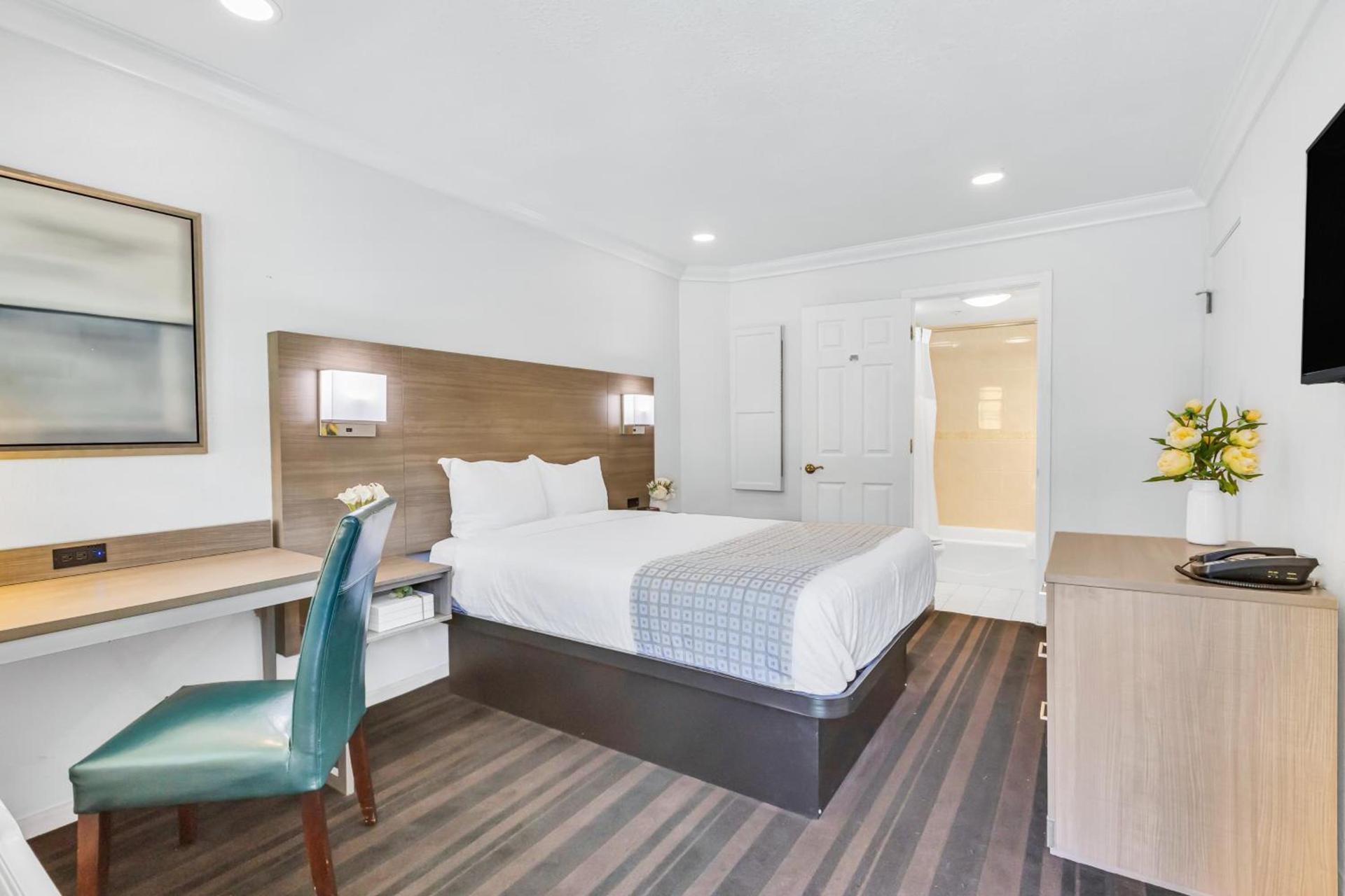 Napa Valley Hotel & Suites photo 43