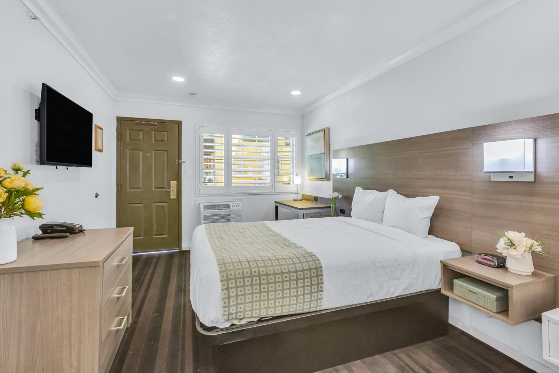 Napa Valley Hotel & Suites photo 42