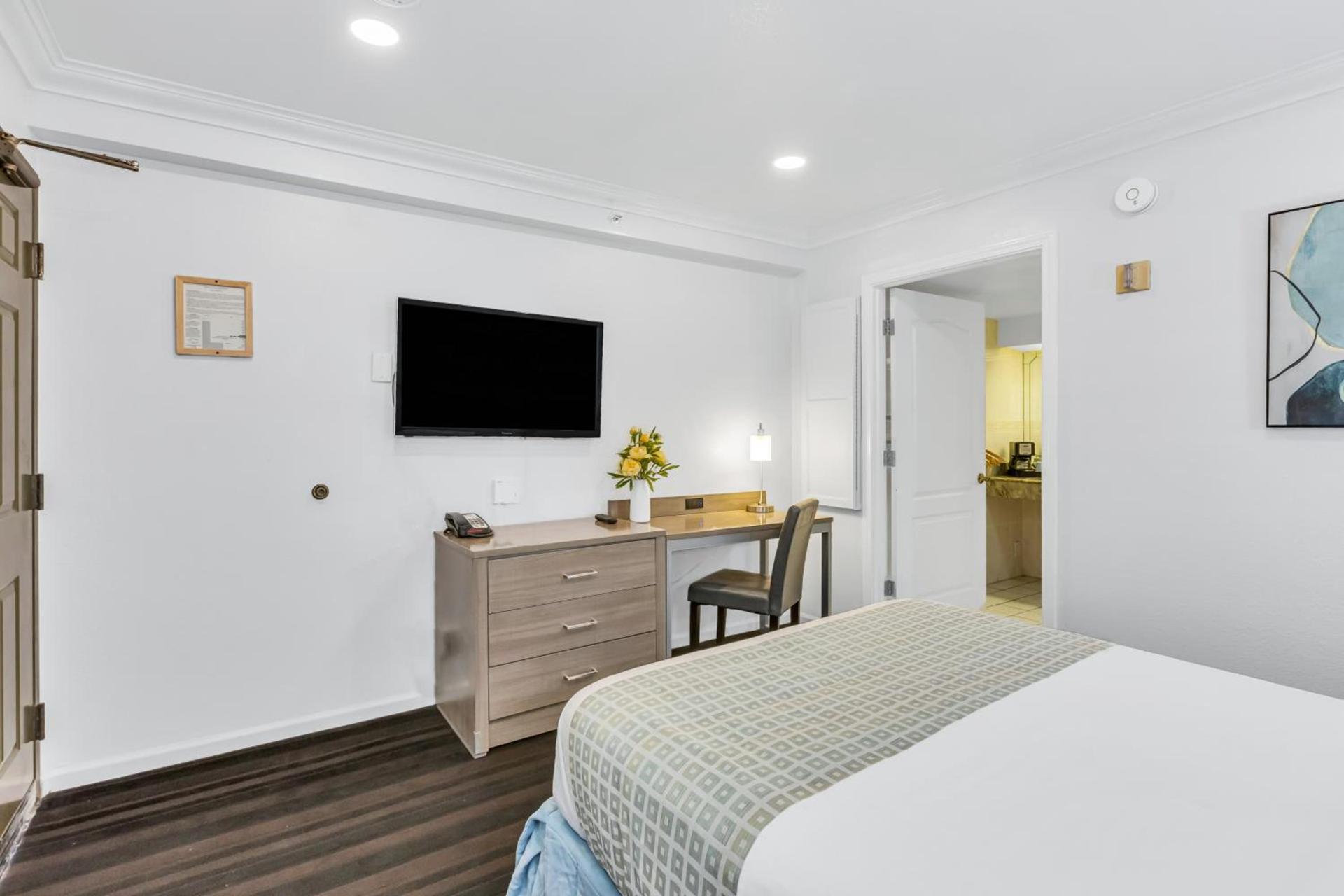 Napa Valley Hotel & Suites photo 51