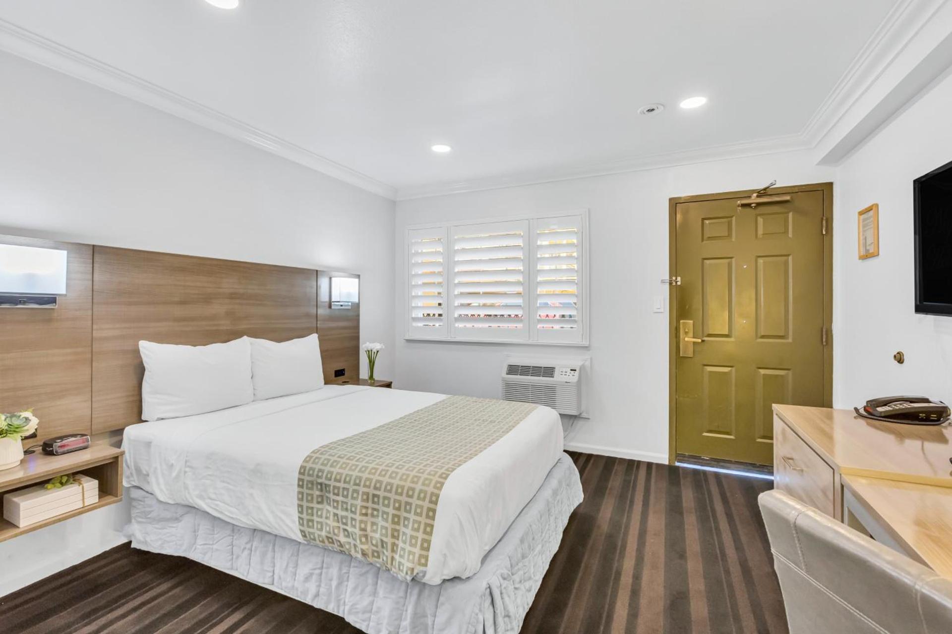 Napa Valley Hotel & Suites photo 54