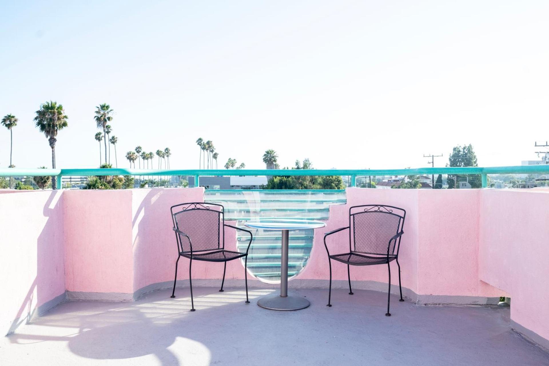 Days Inn by Wyndham Santa Monica photo 87