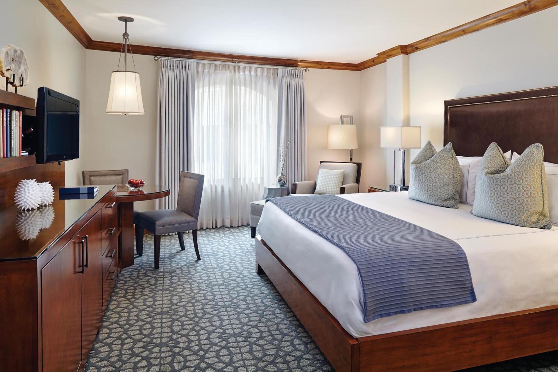The Sebastian - Vail photo 15