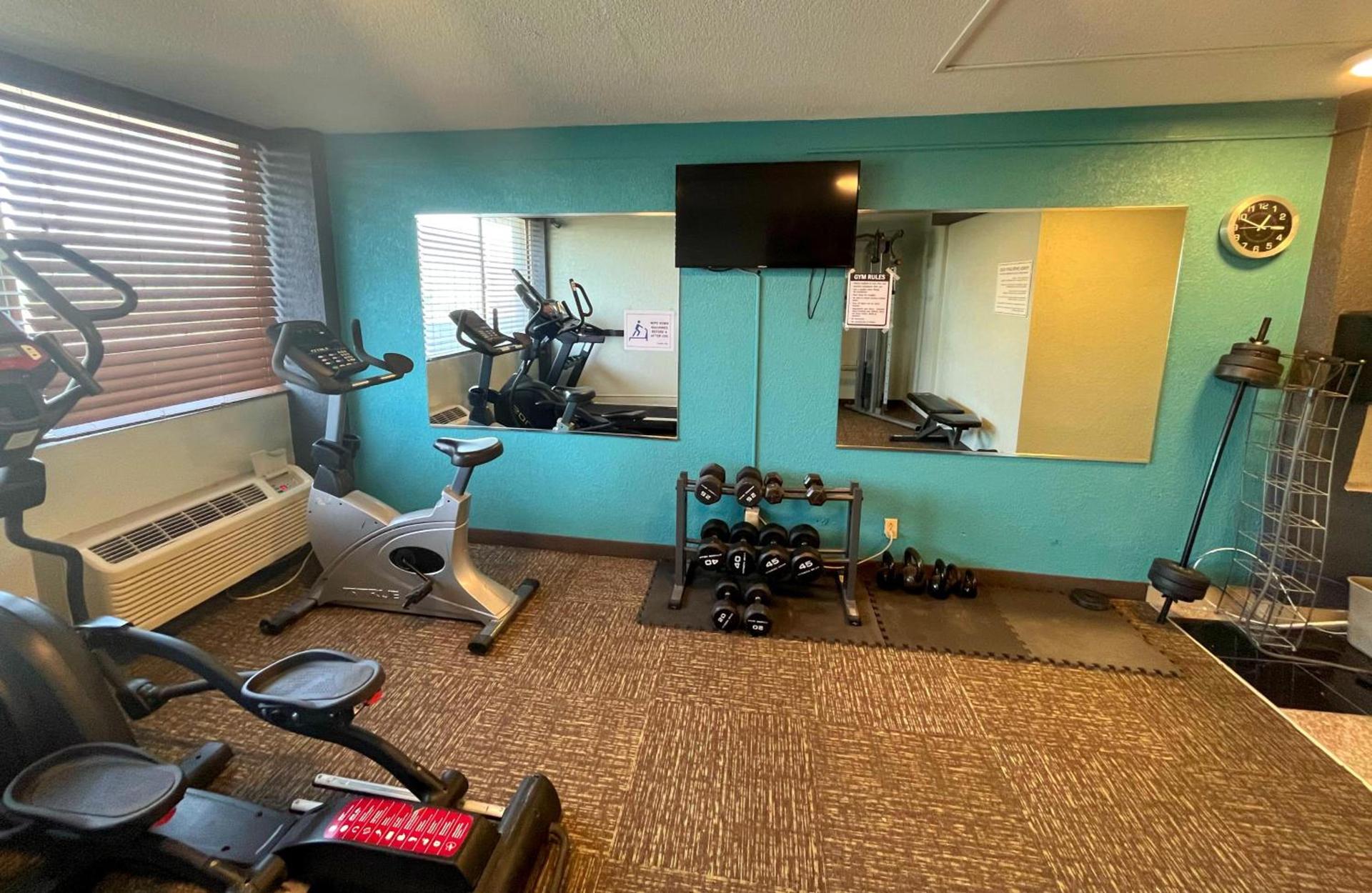 Quality Inn & Suites Cincinnati Downtown Area photo 19