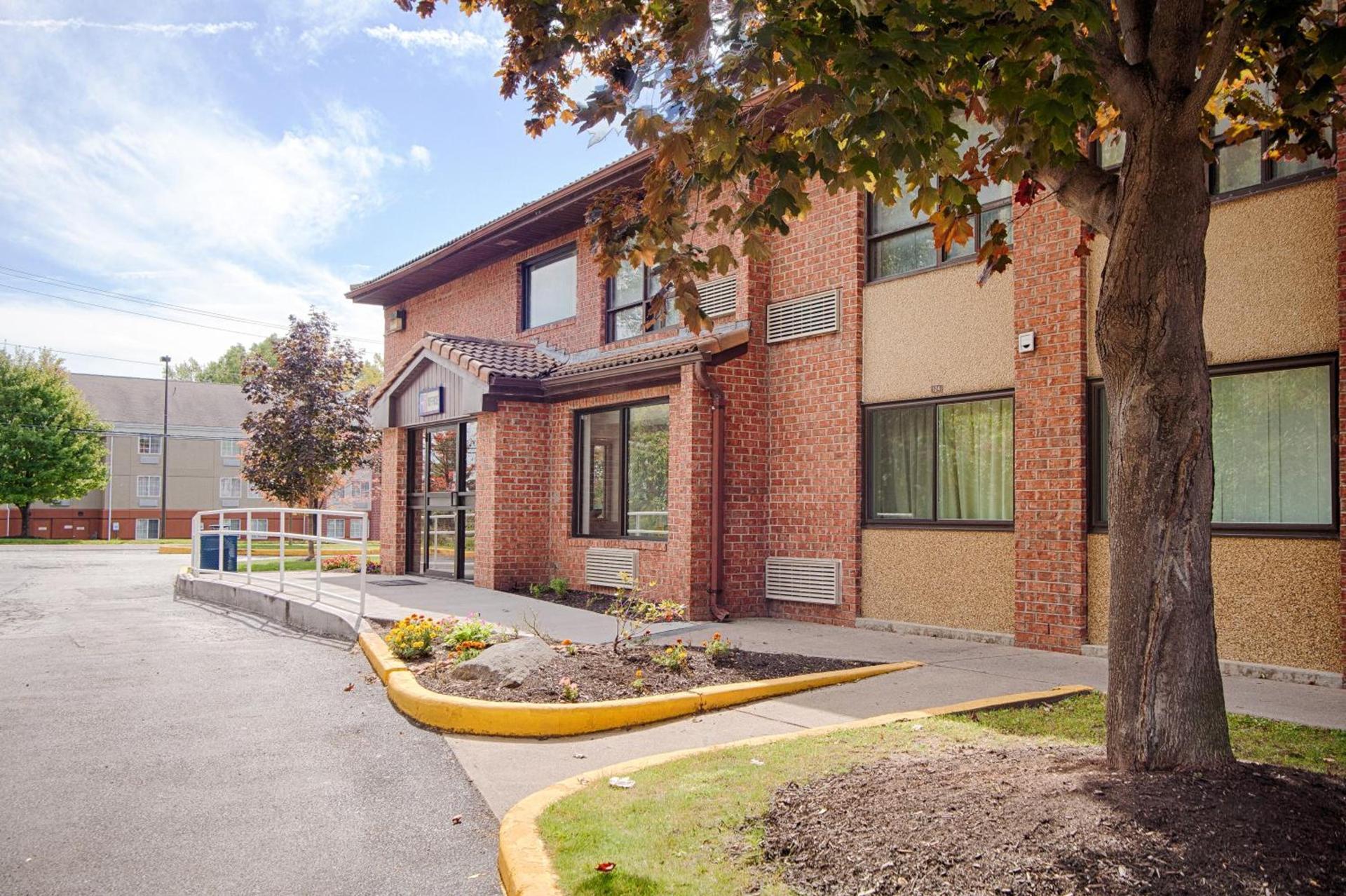 Motel 6 East Syracuse, NY - Airport photo 9