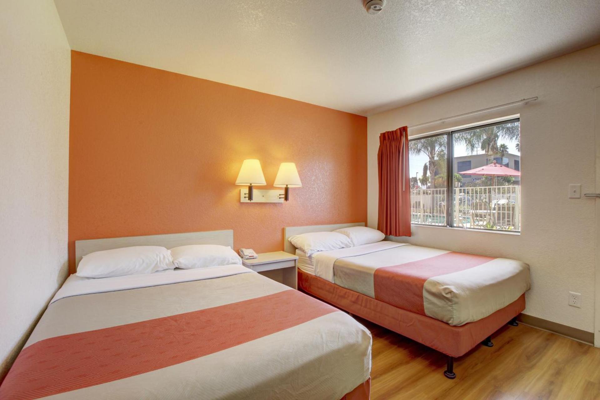 Motel 6-Corona, CA photo 5