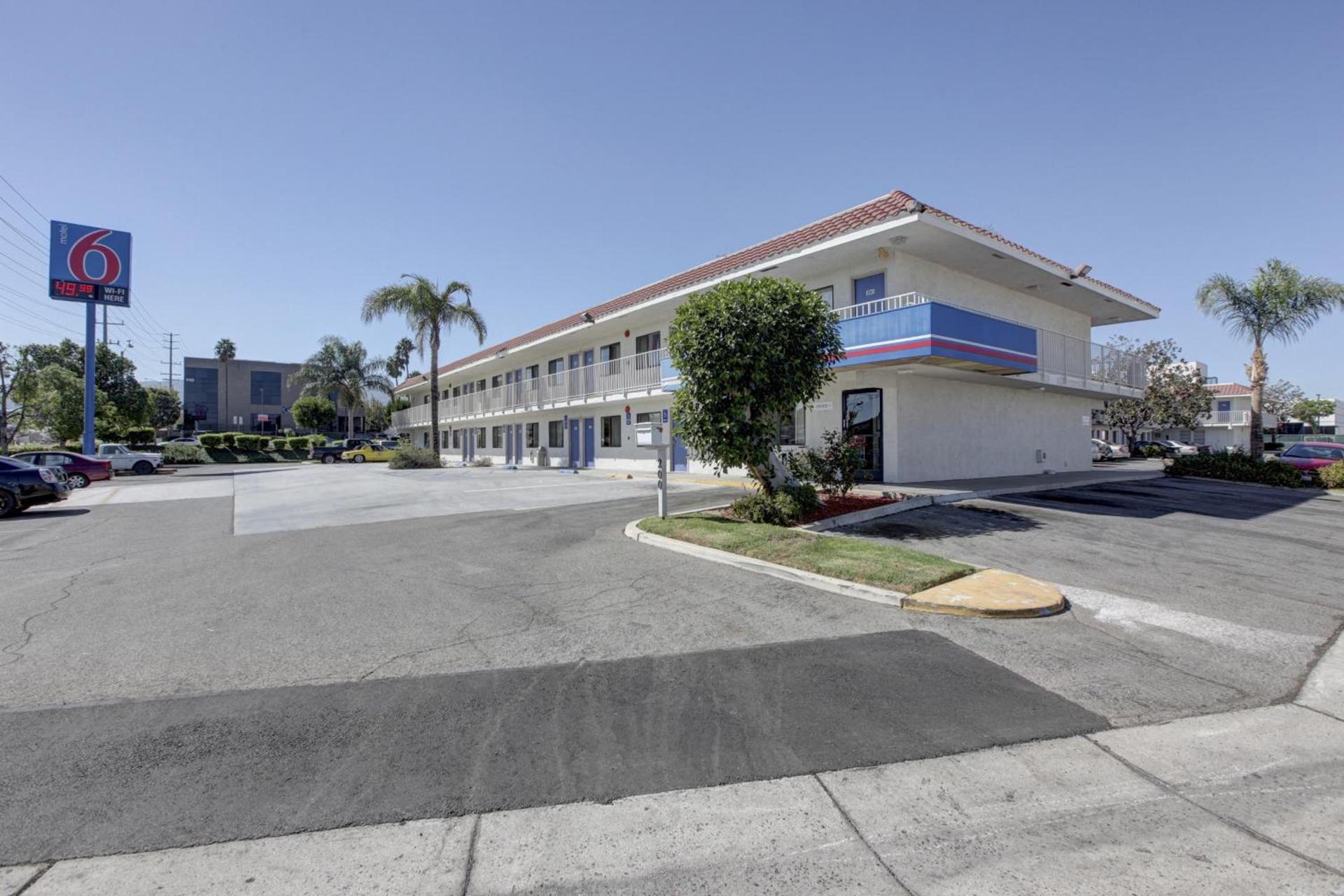 Motel 6-Corona, CA photo 10