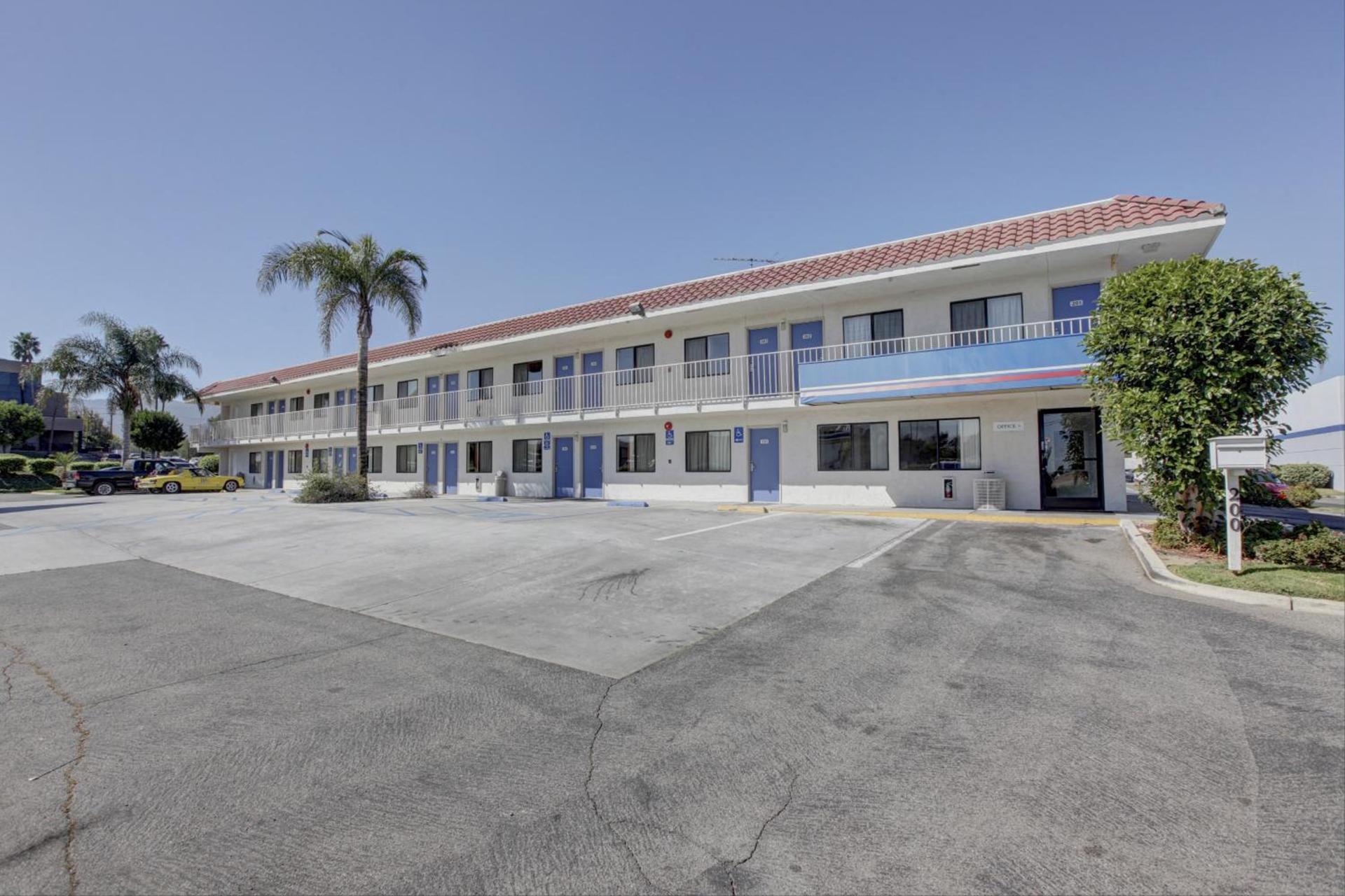 Motel 6-Corona, CA photo 12