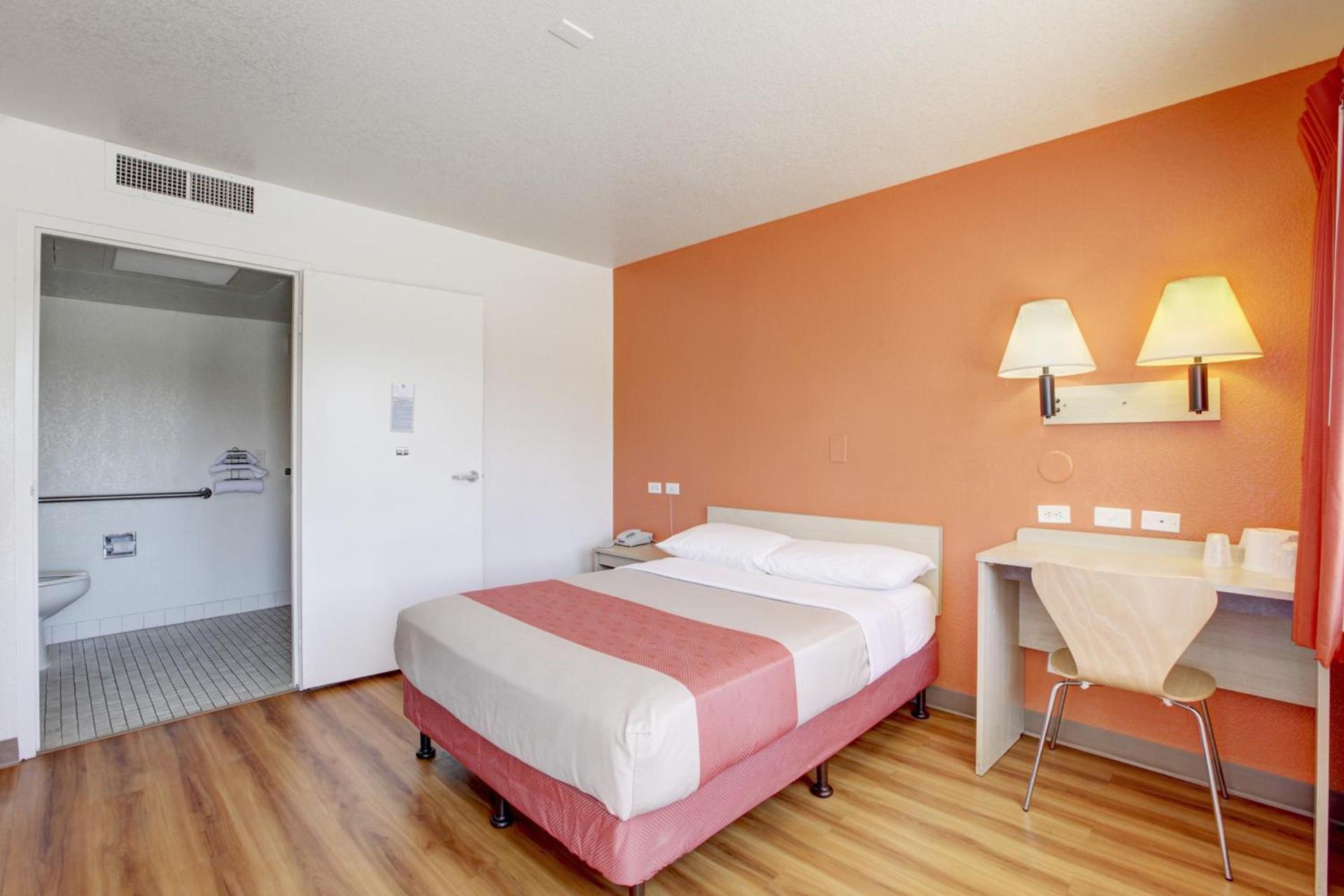 Motel 6-Corona, CA photo 27