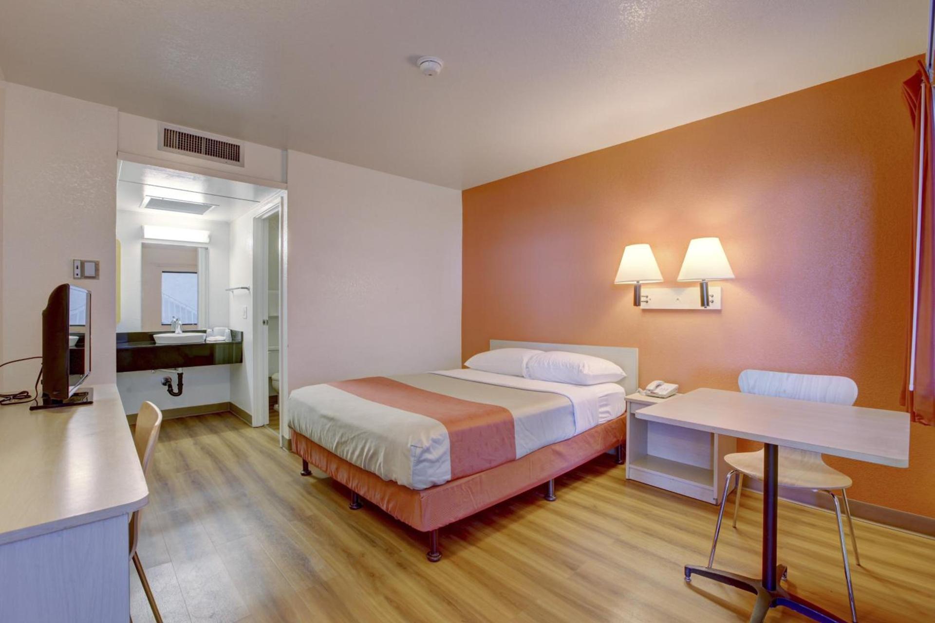 Motel 6-Corona, CA photo 30