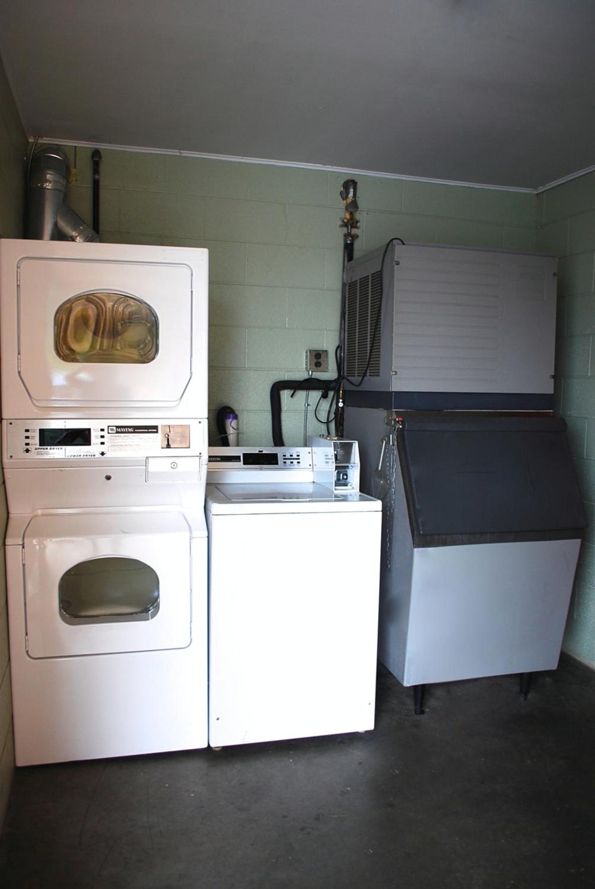 Duffys Motel - Calhoun photo 10